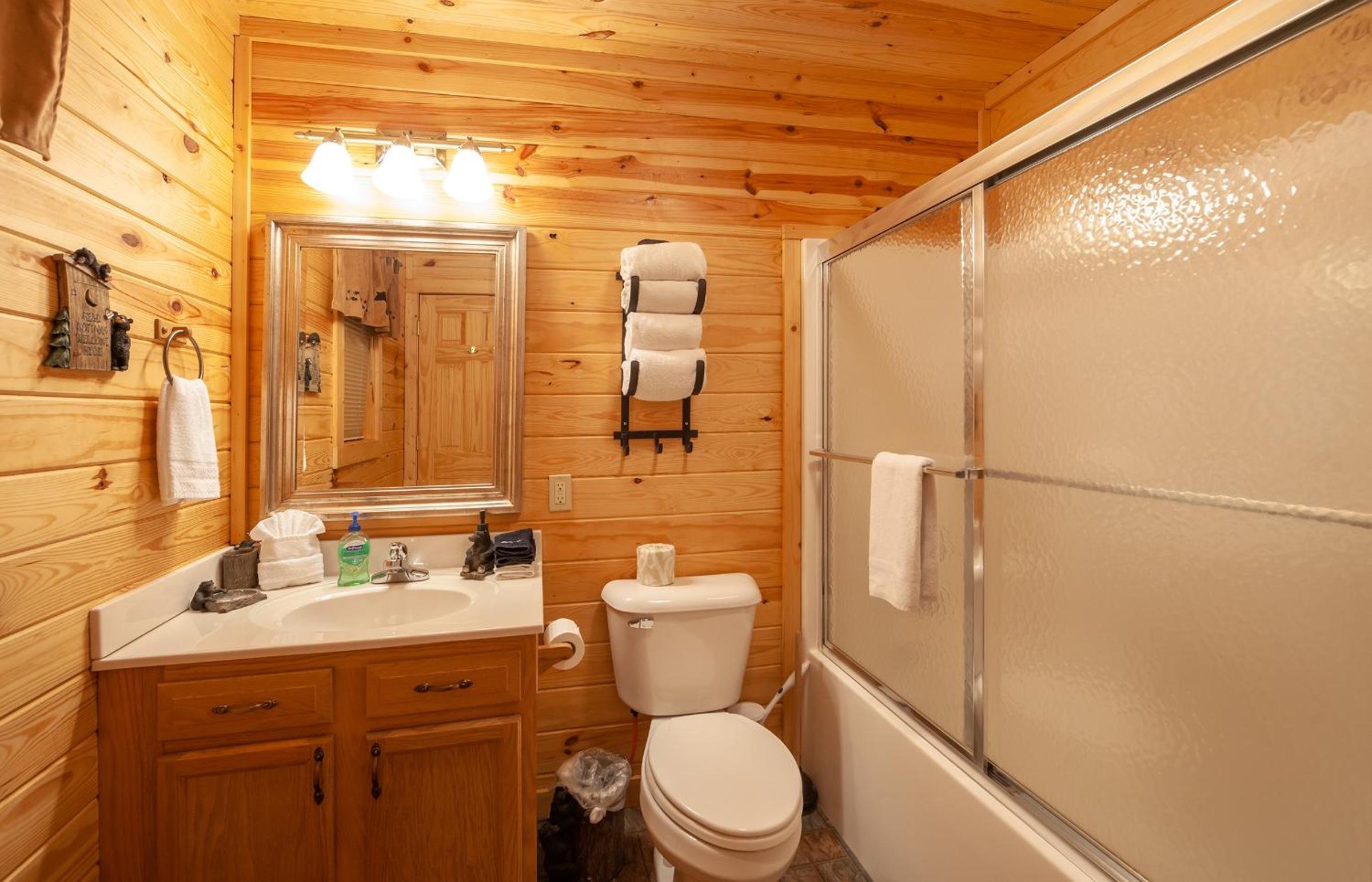 BareFoot Cabin cabin