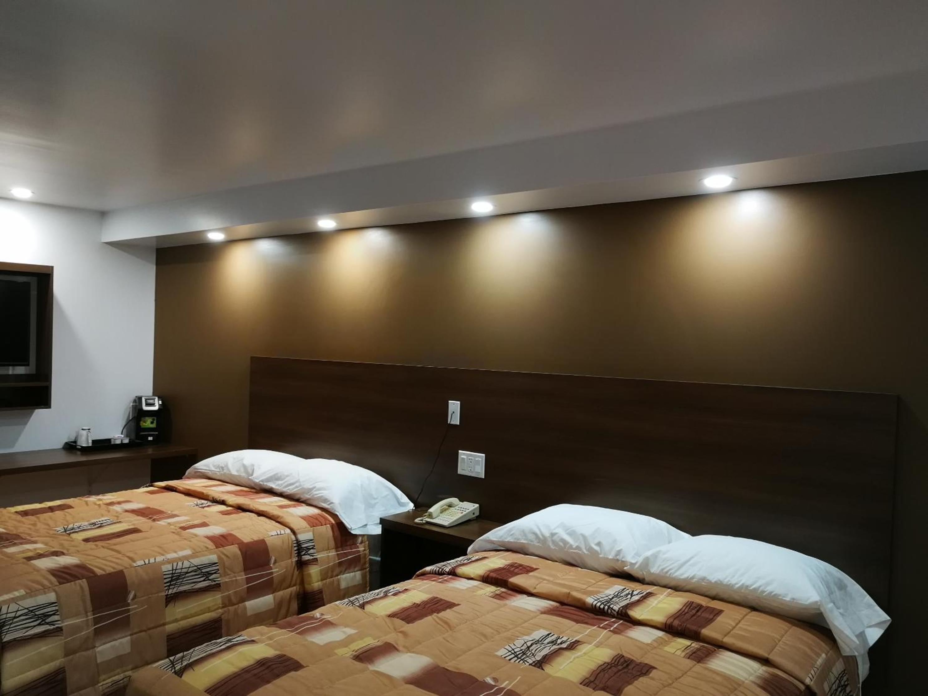 Motel Chez Nous