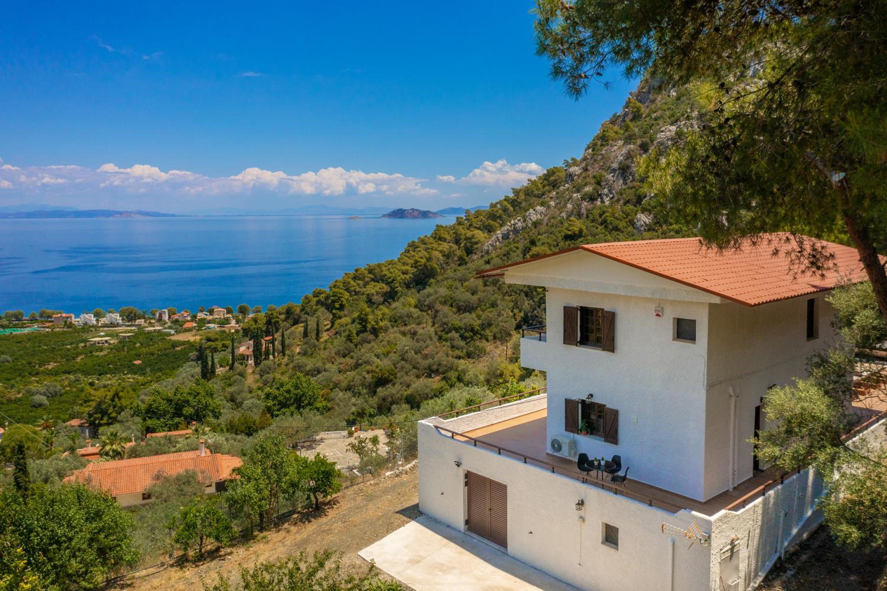 Villa Pantheon view 5