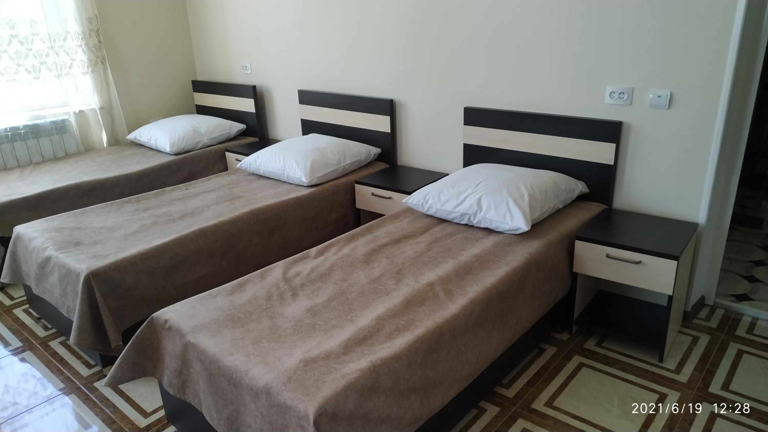 Erazank Hotel
