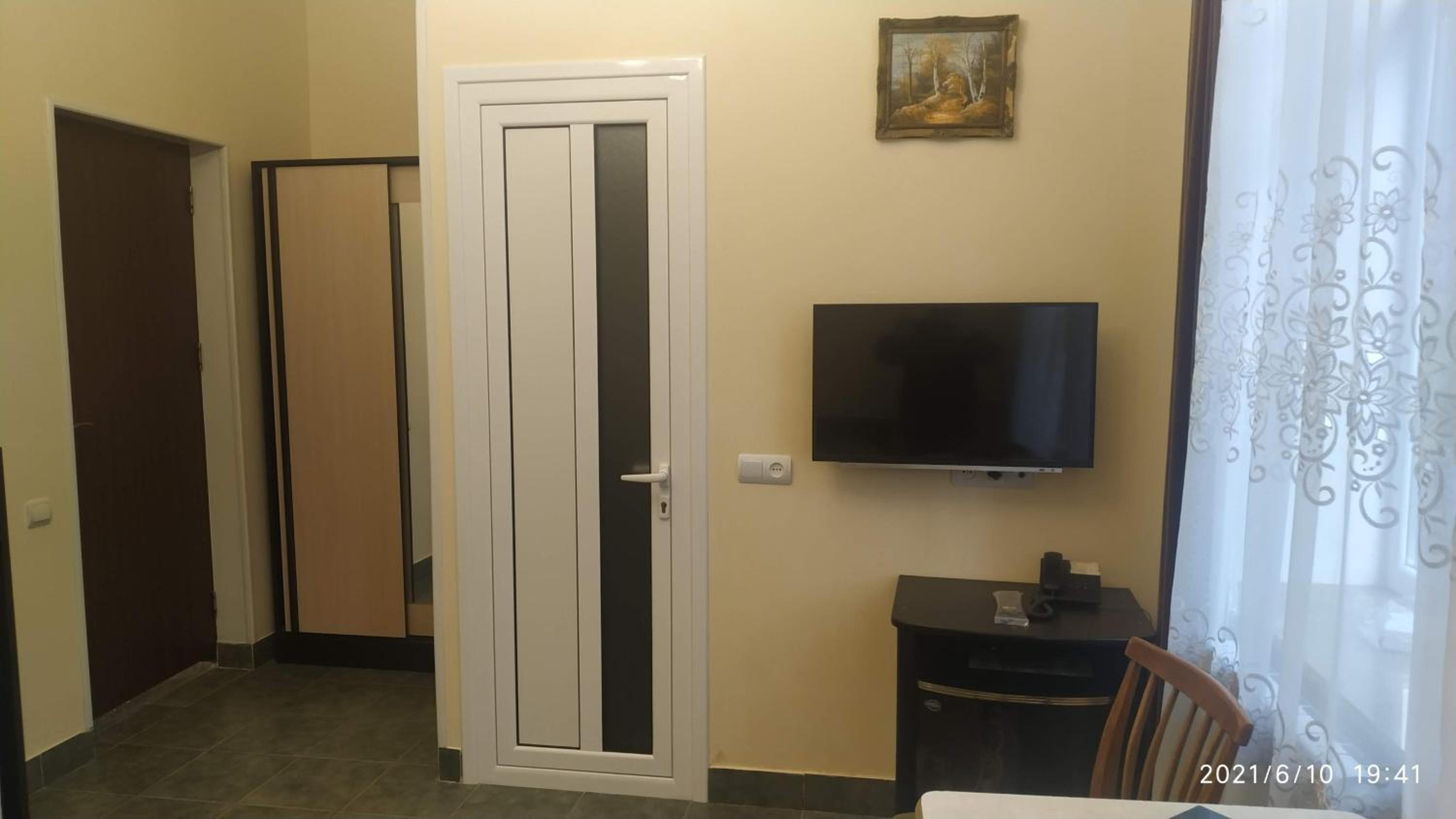 Erazank Hotel