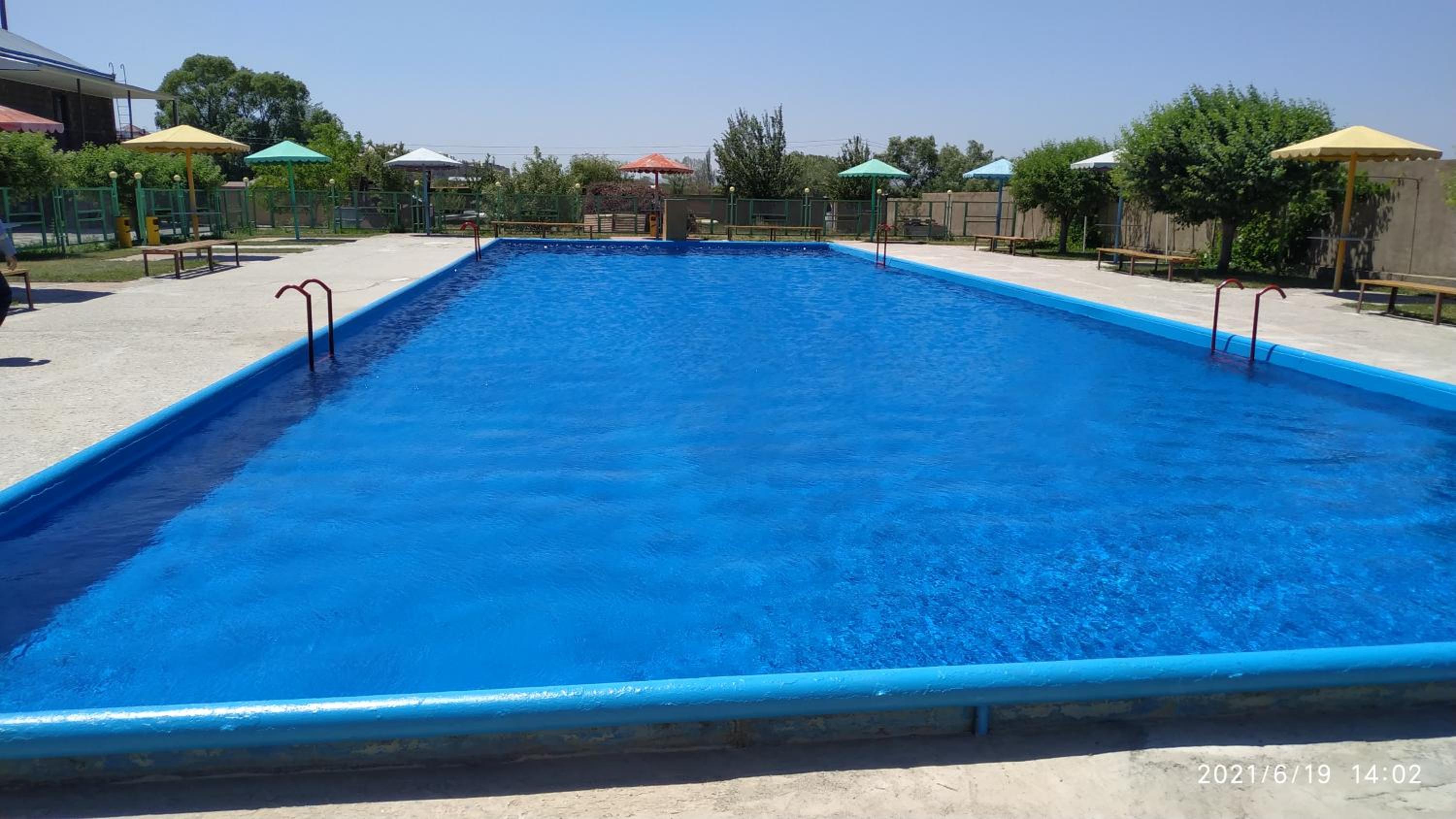 Erazank Hotel