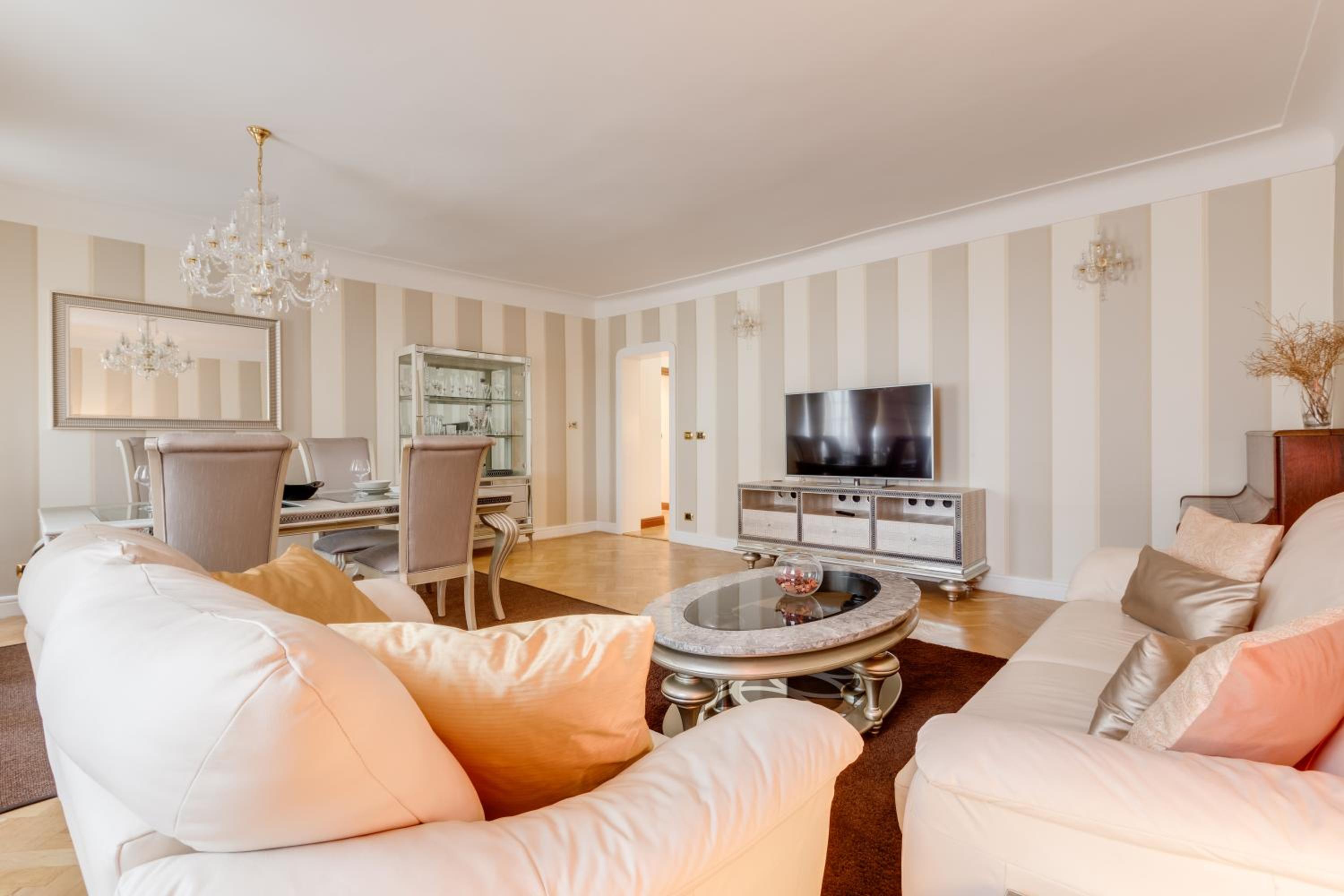 Charles Bridge Royal Apartments - Castle District