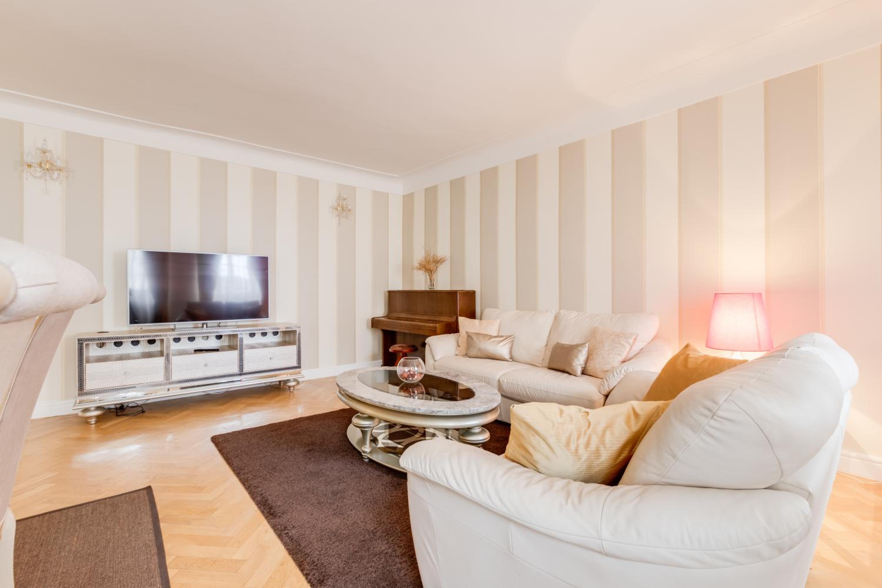 Charles Bridge Royal Apartments - Castle District