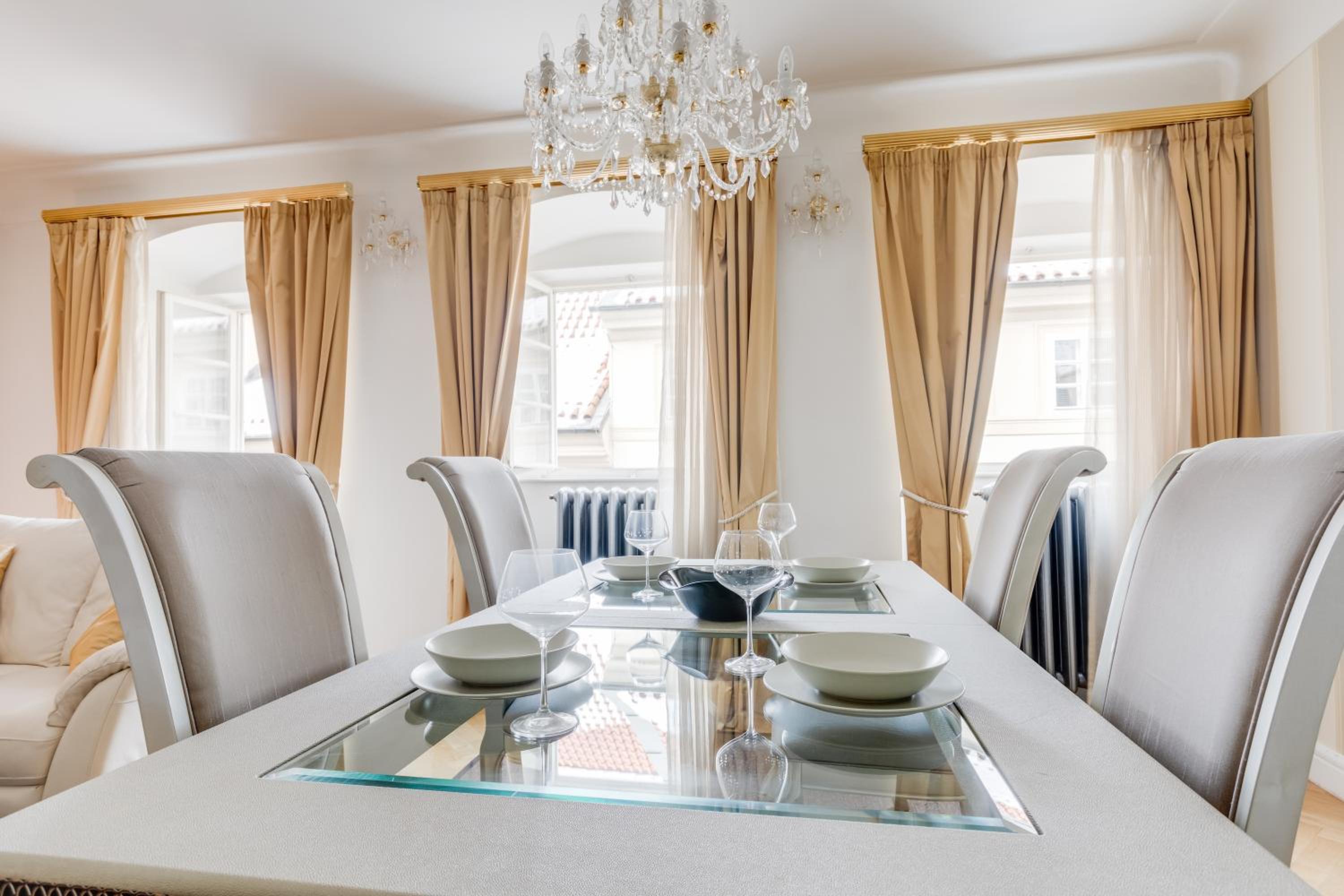 Charles Bridge Royal Apartments - Castle District