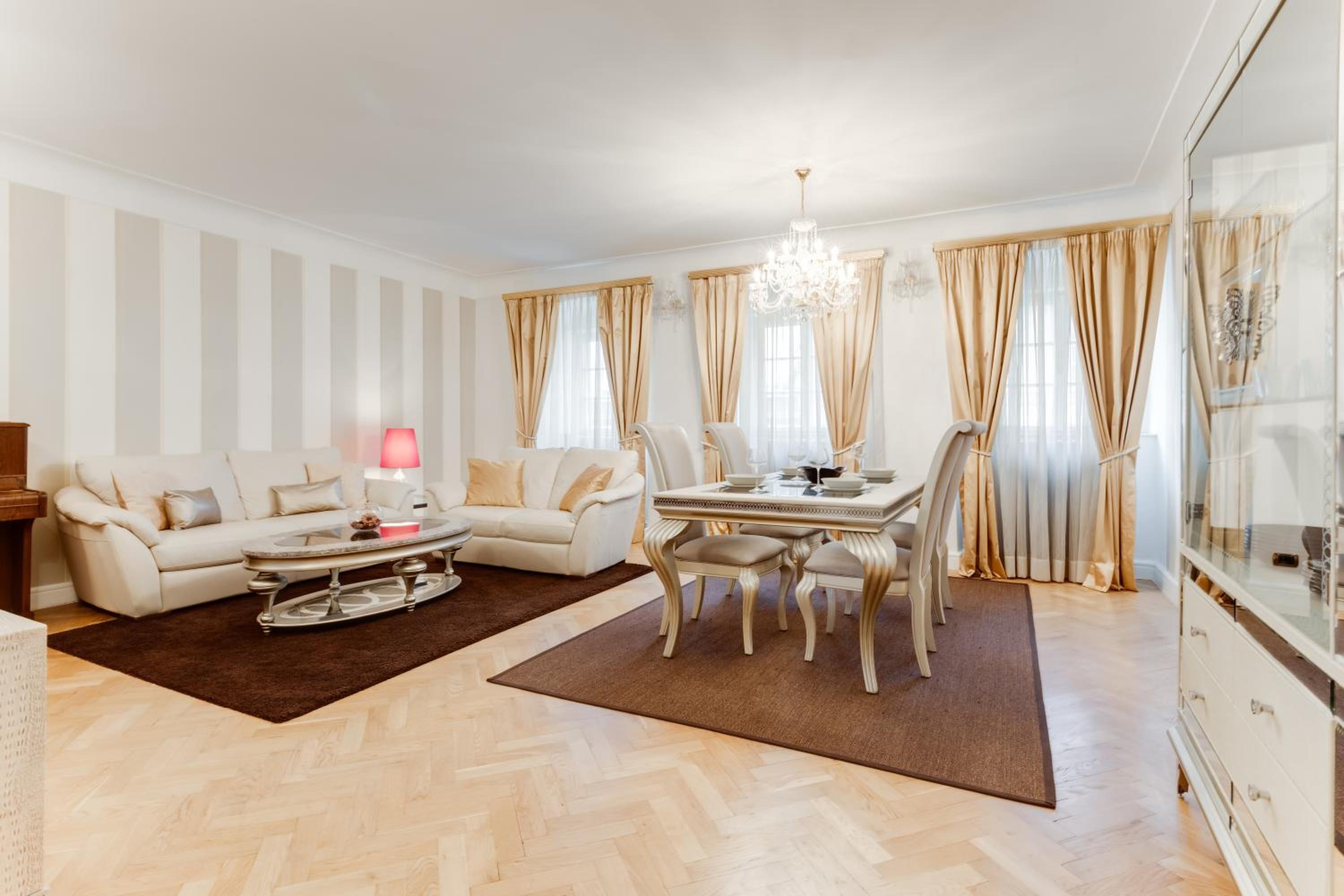 Charles Bridge Royal Apartments - Castle District