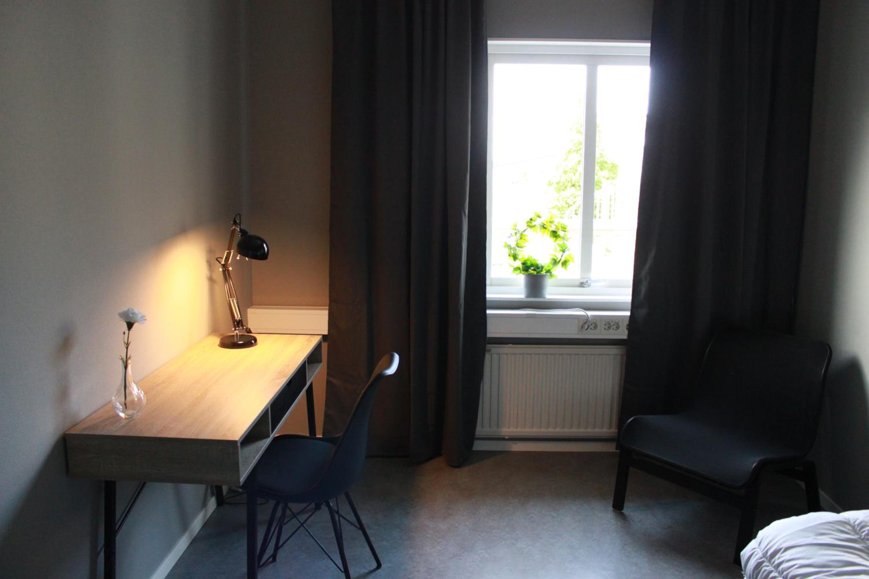 Photo 10