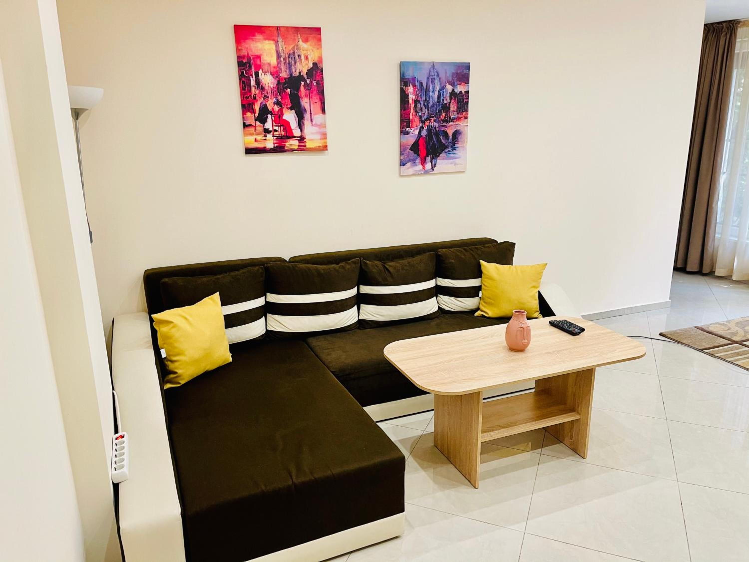 BeCentral! by RV Apartments view 2