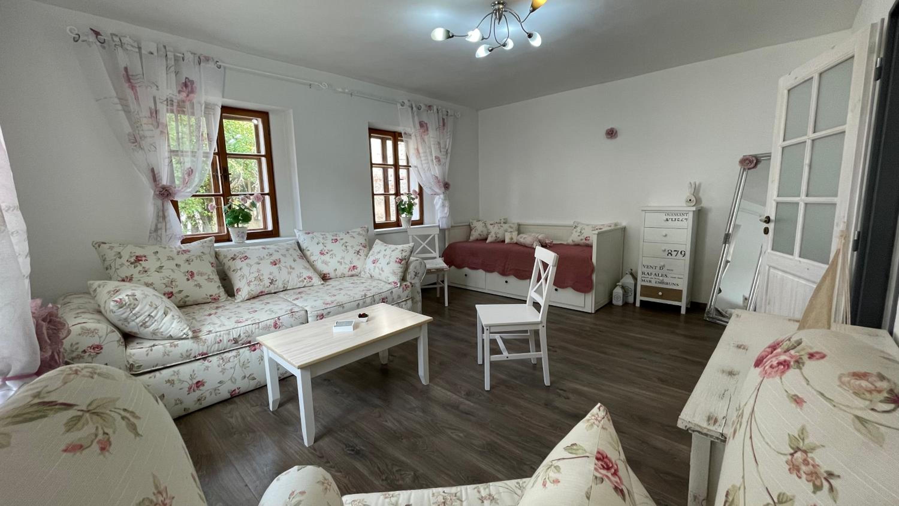 Apartmány Na Návsi 19 u Hluboké