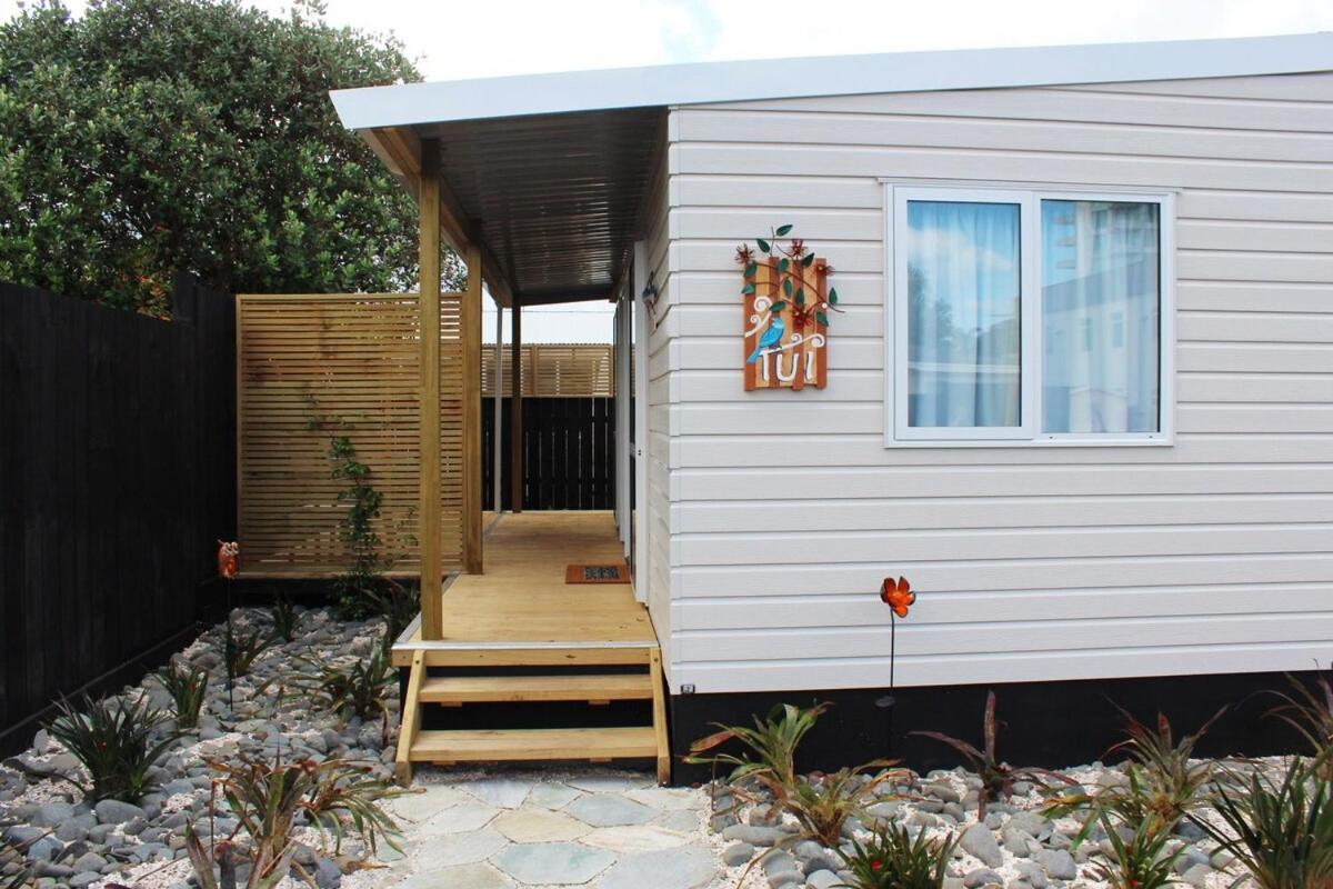 Orewa Kiwi Cabins view 4