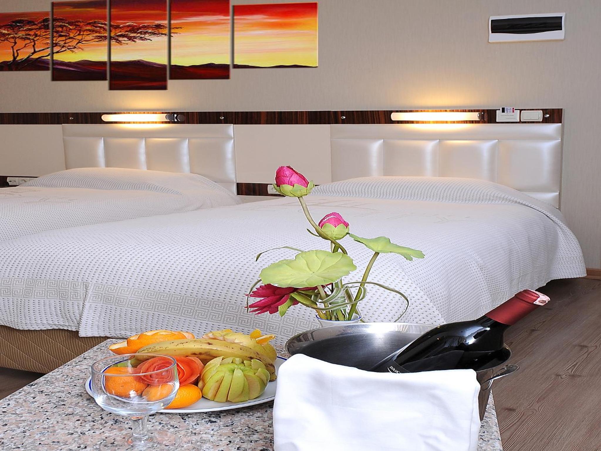 The City Hotel - Image 25