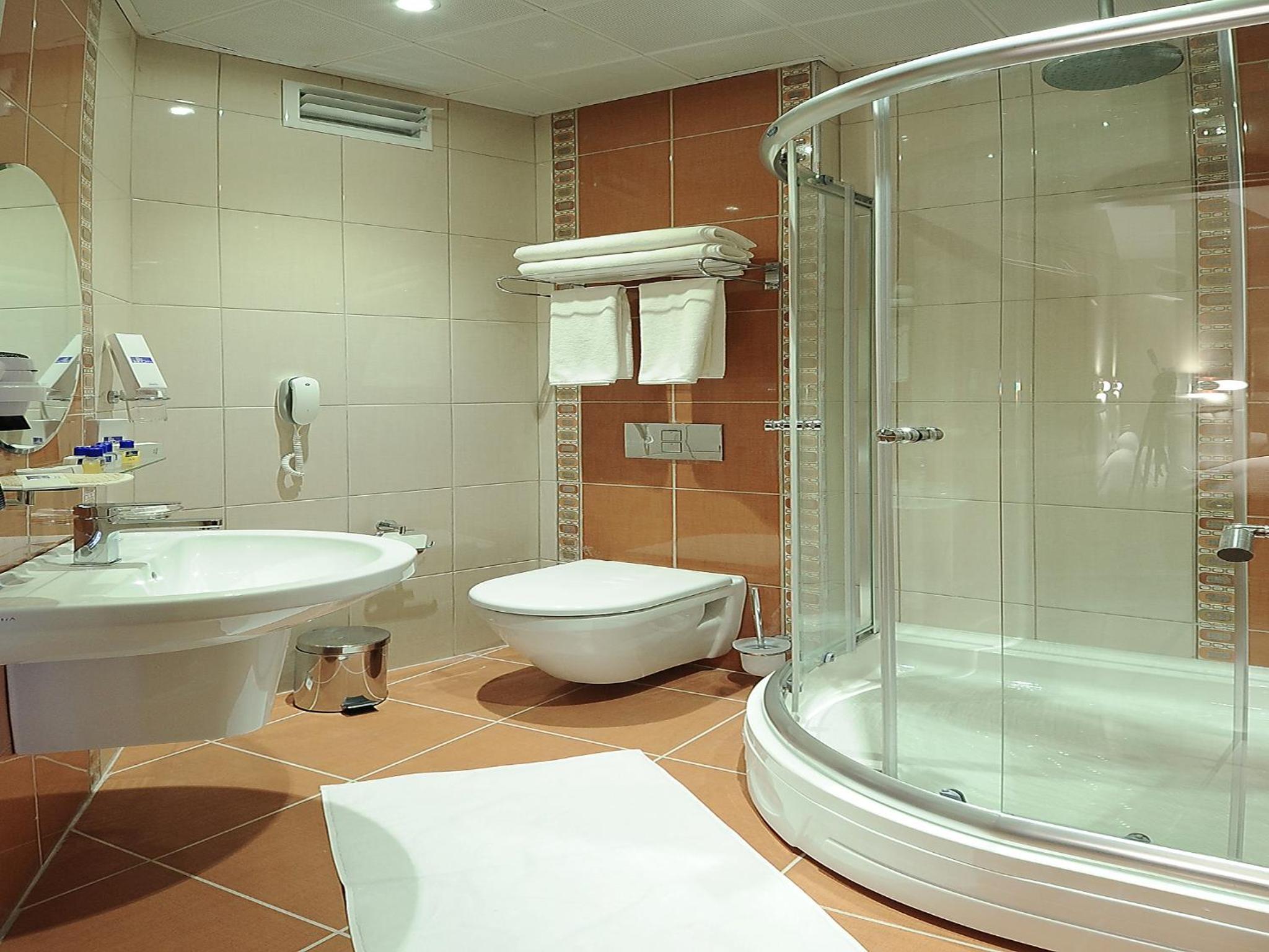 The City Hotel - Image 33