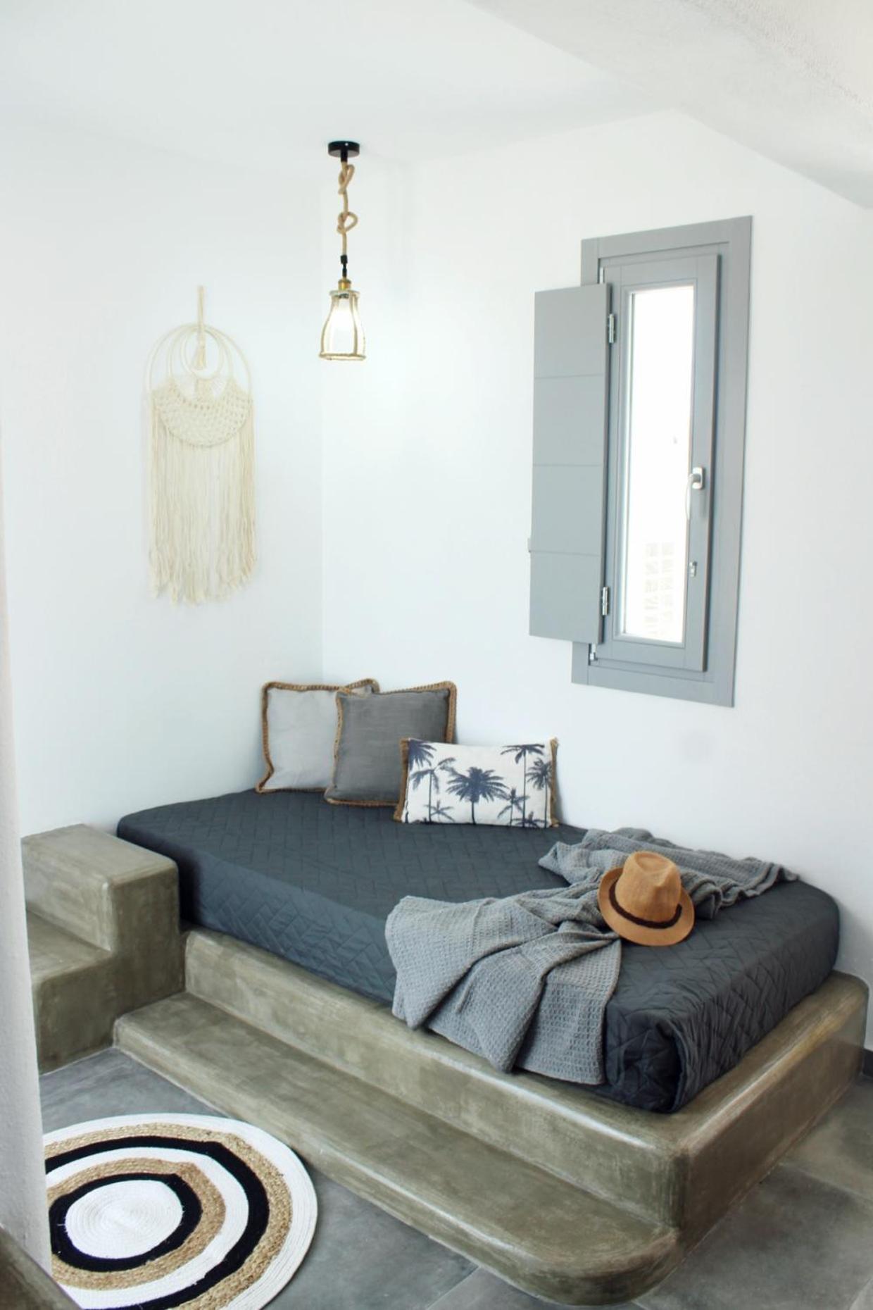 Aeron Suites