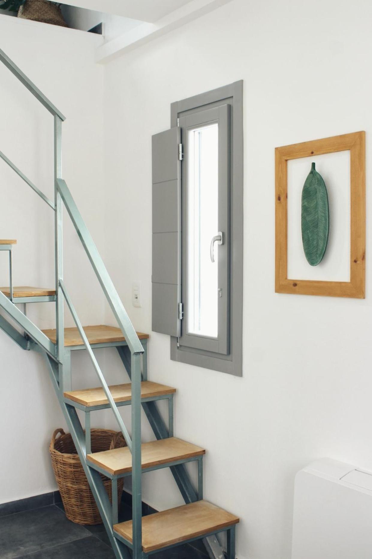 Aeron Suites