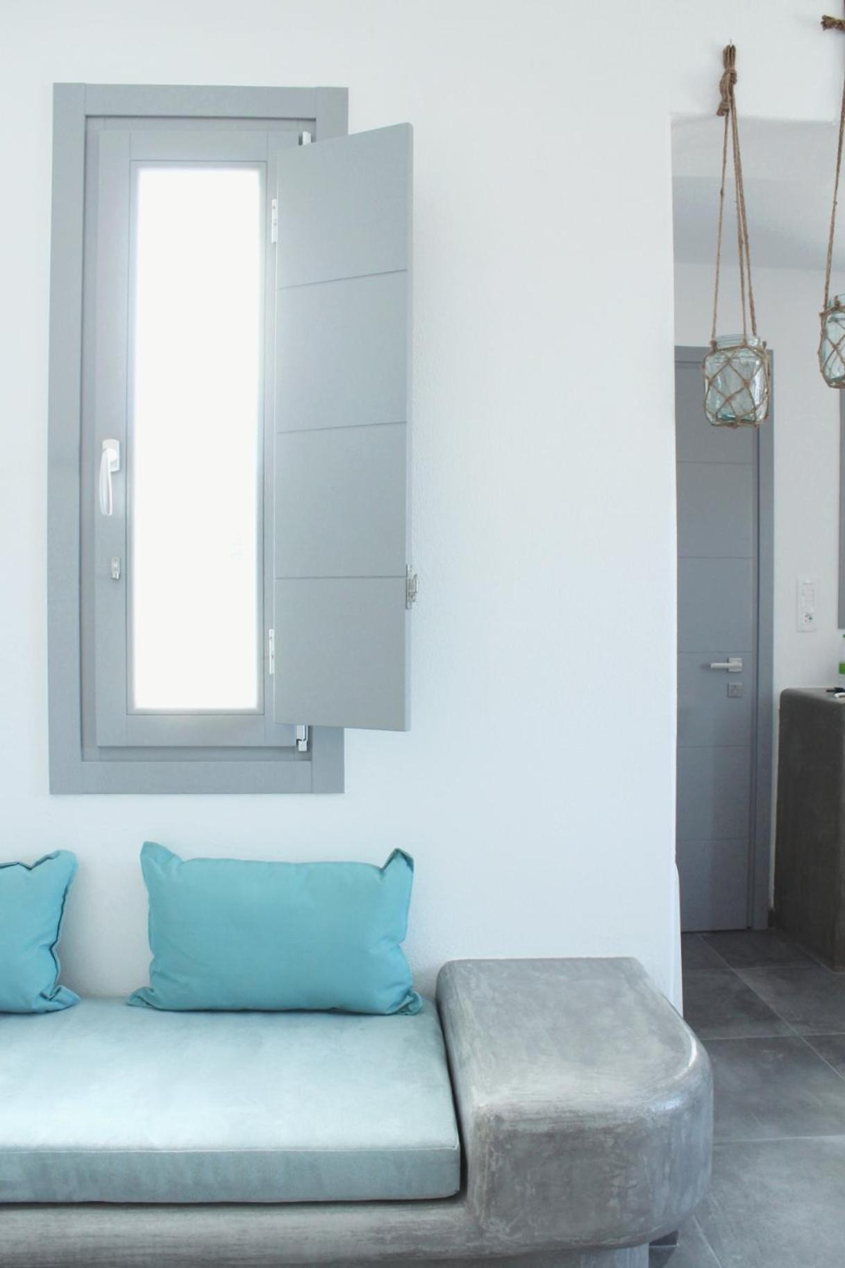 Aeron Suites