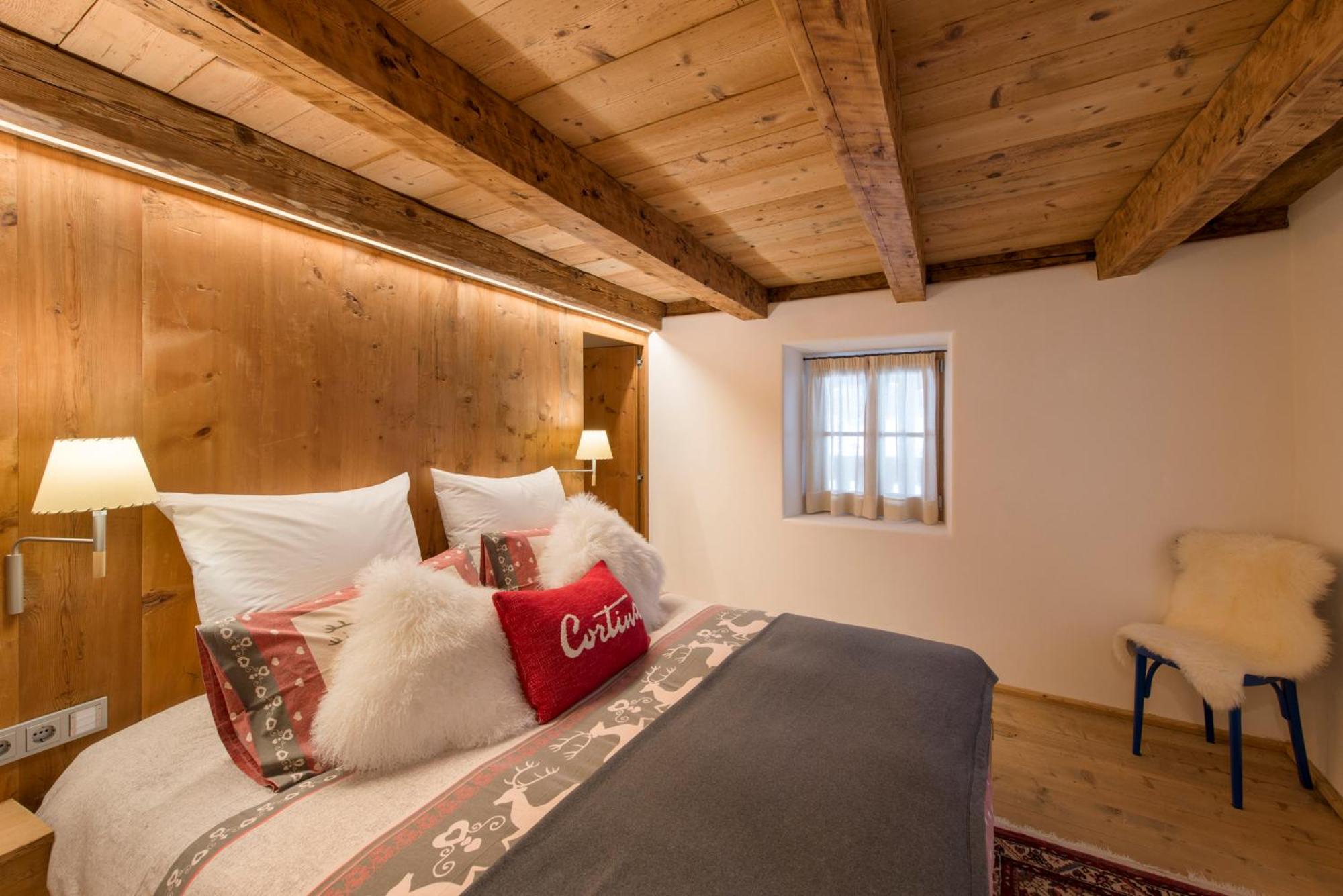 Luxury Cortina view 3