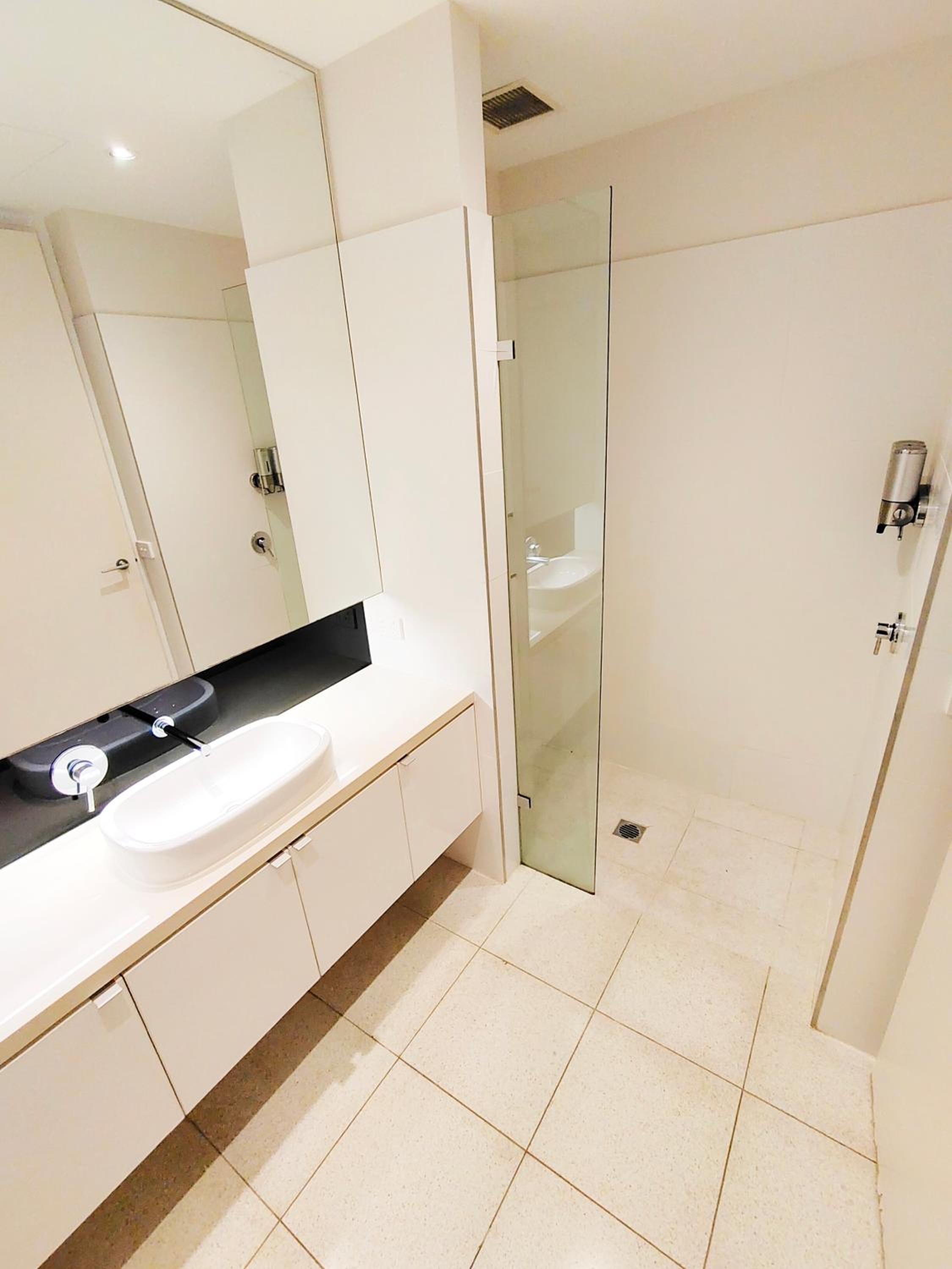 Cowes Vacations - Cscape3 - Property Image 2