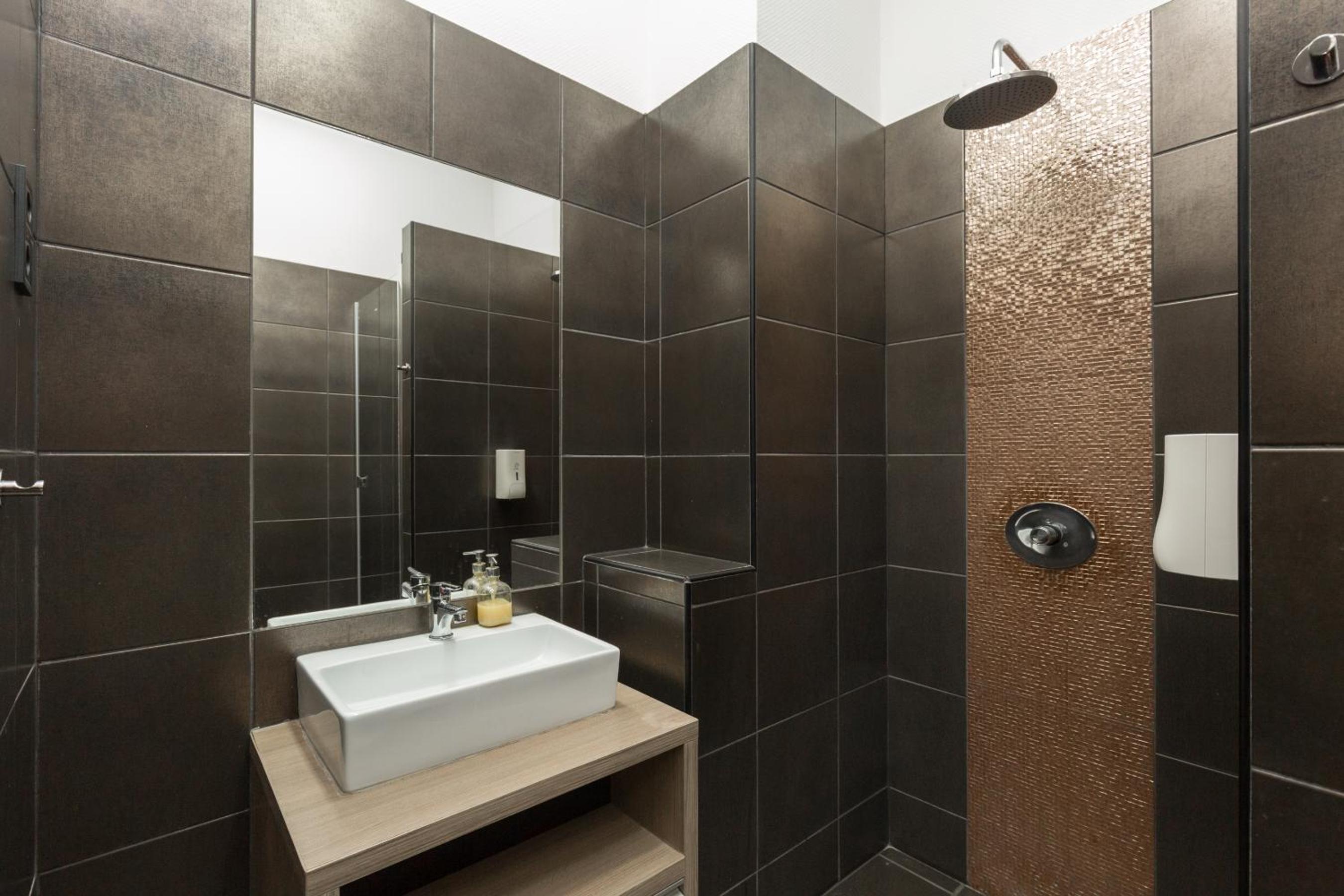 E14 Design Hostel