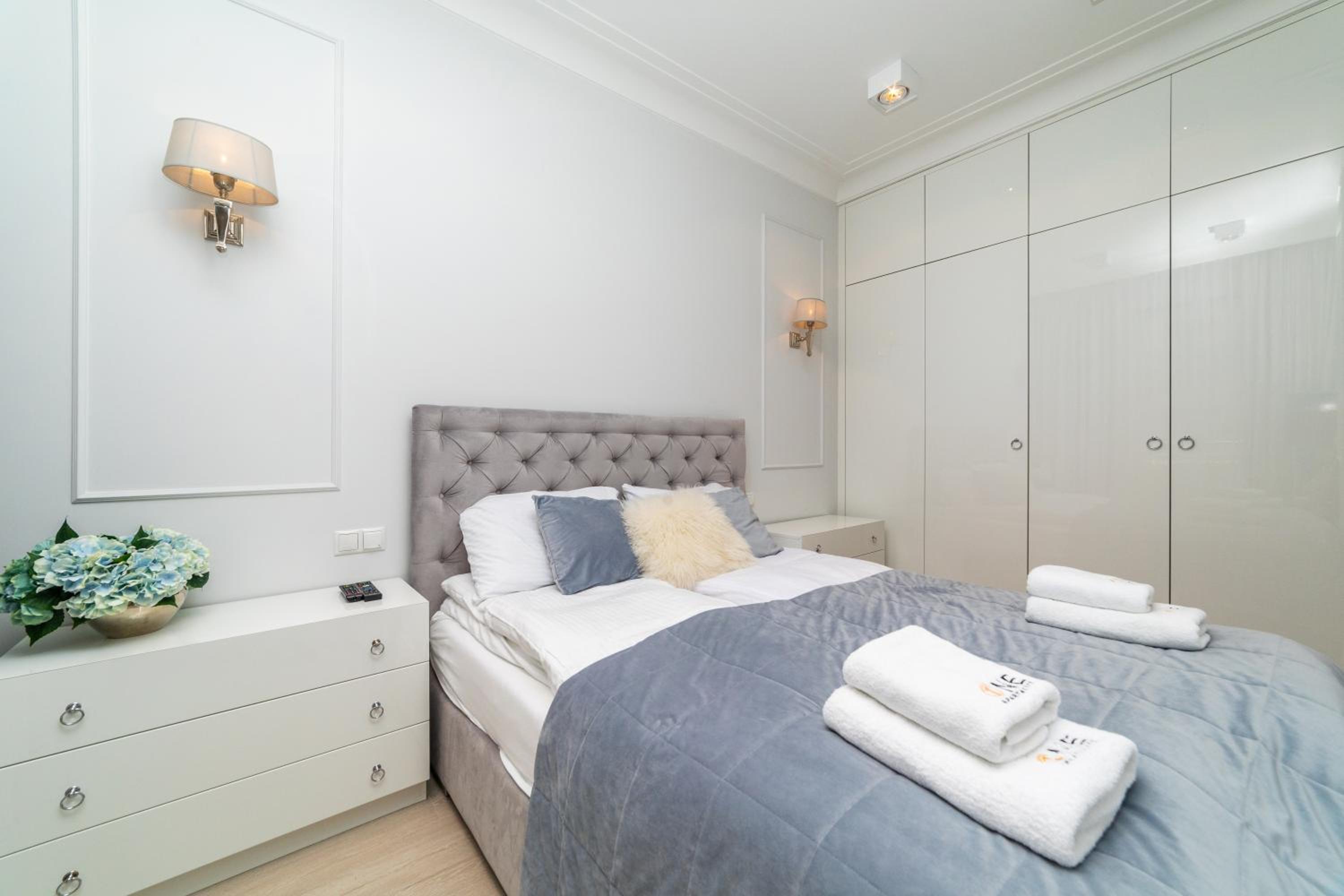 Cristal - Neptun Park by OneApartments view 4