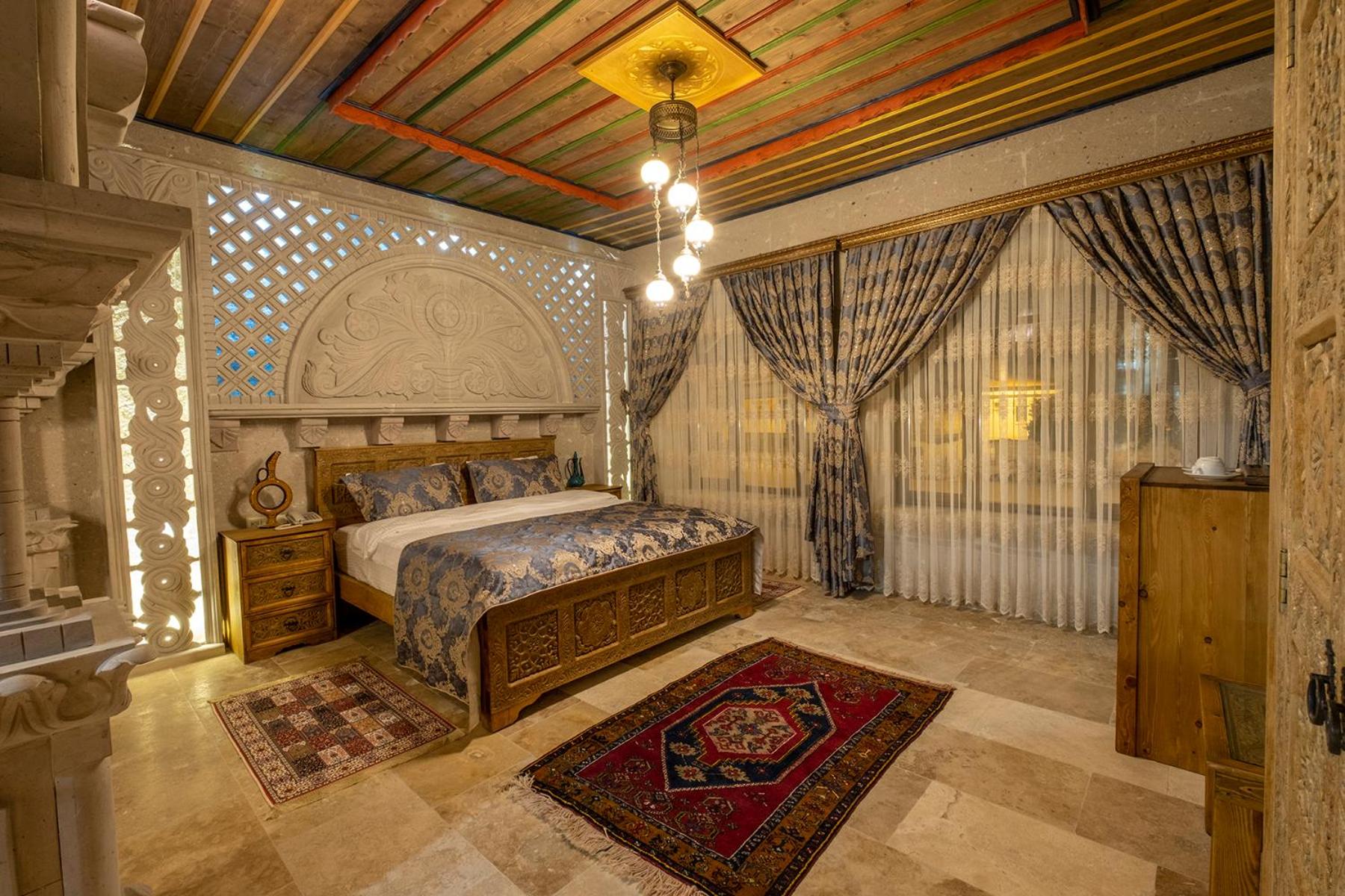 Underground Cave Suites Hotel - Image 108