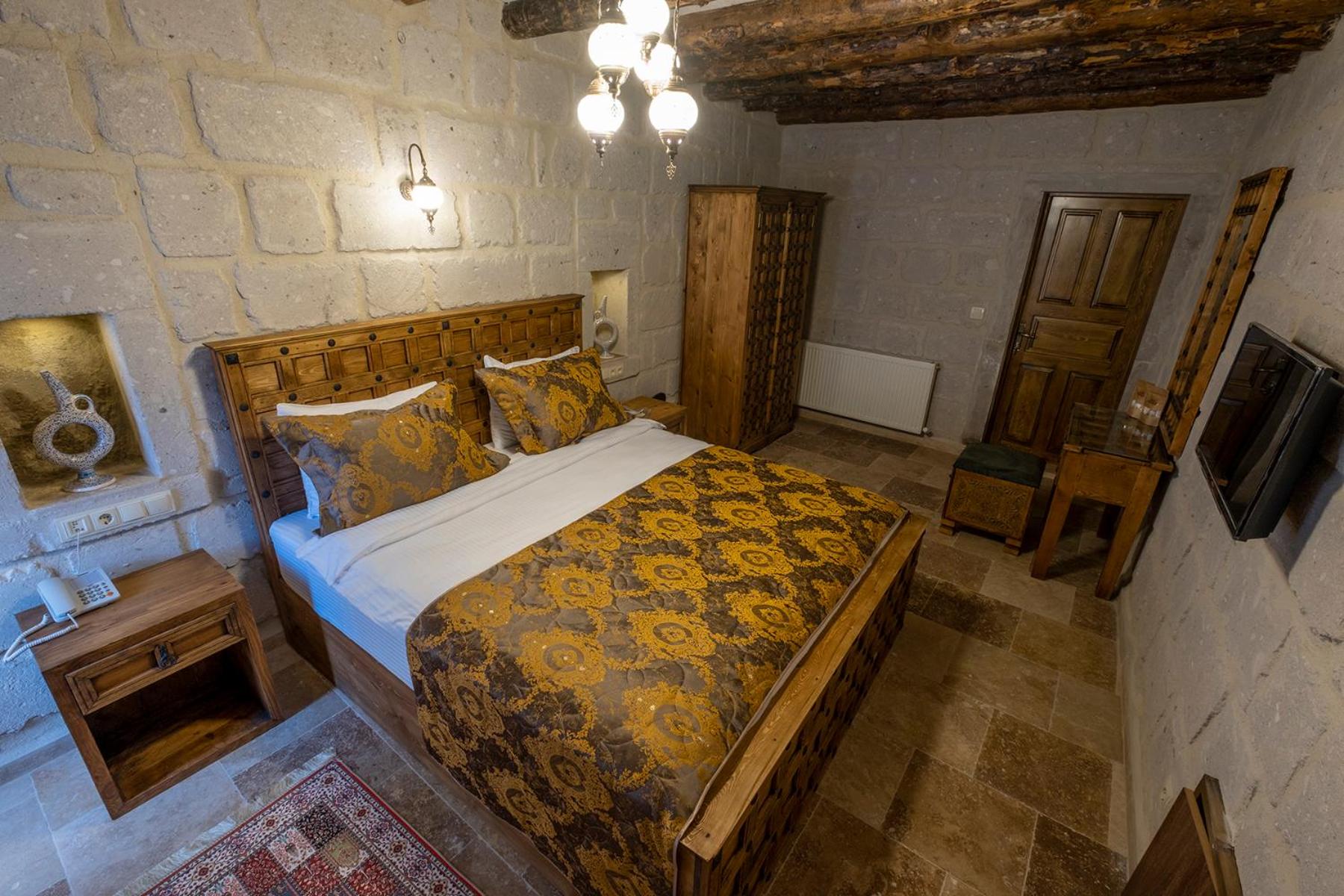 Underground Cave Suites Hotel - Image 107