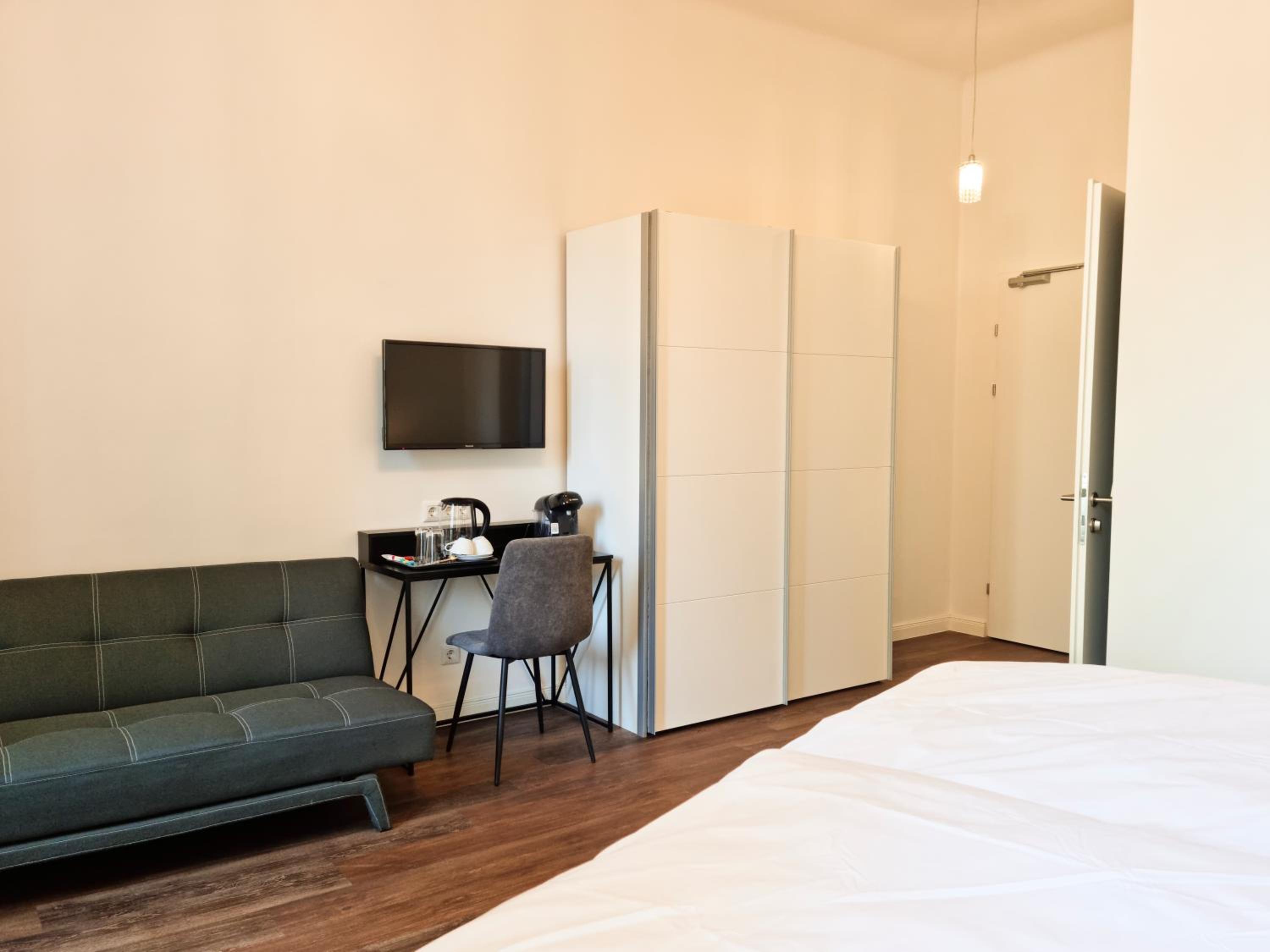 Pension Mozart - Vienna Center, Self Check-in
