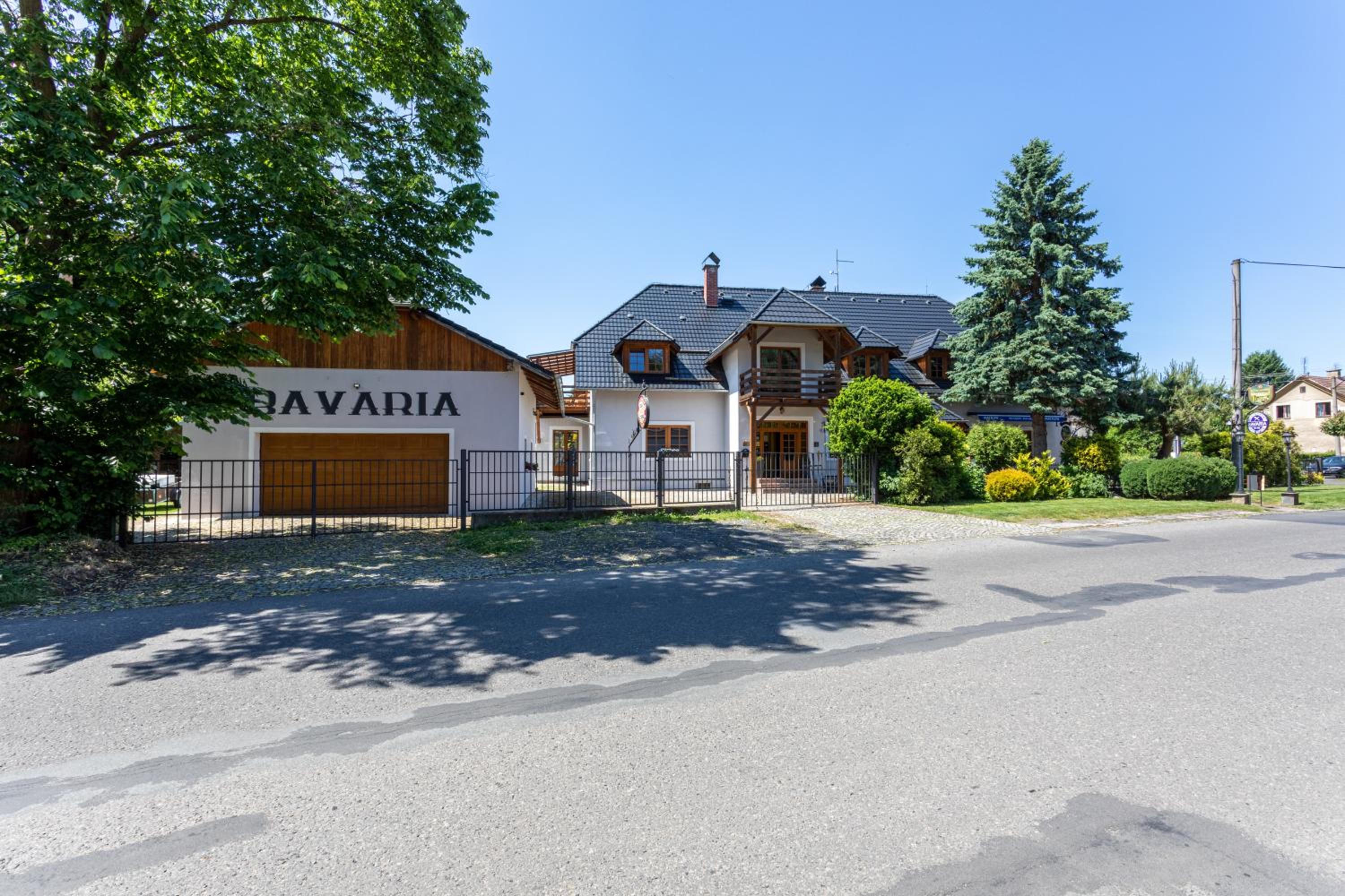 Hotel Penzion Bavaria - Image 1
