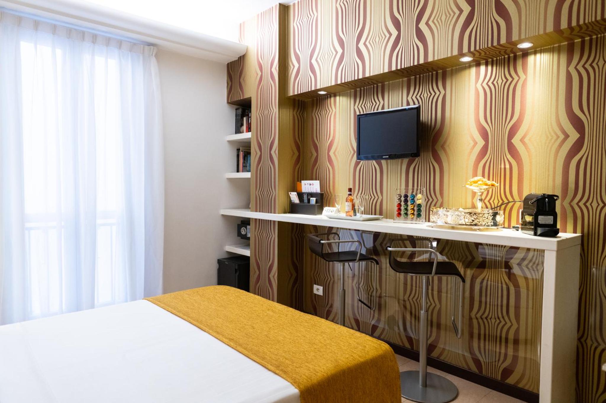 hotel room