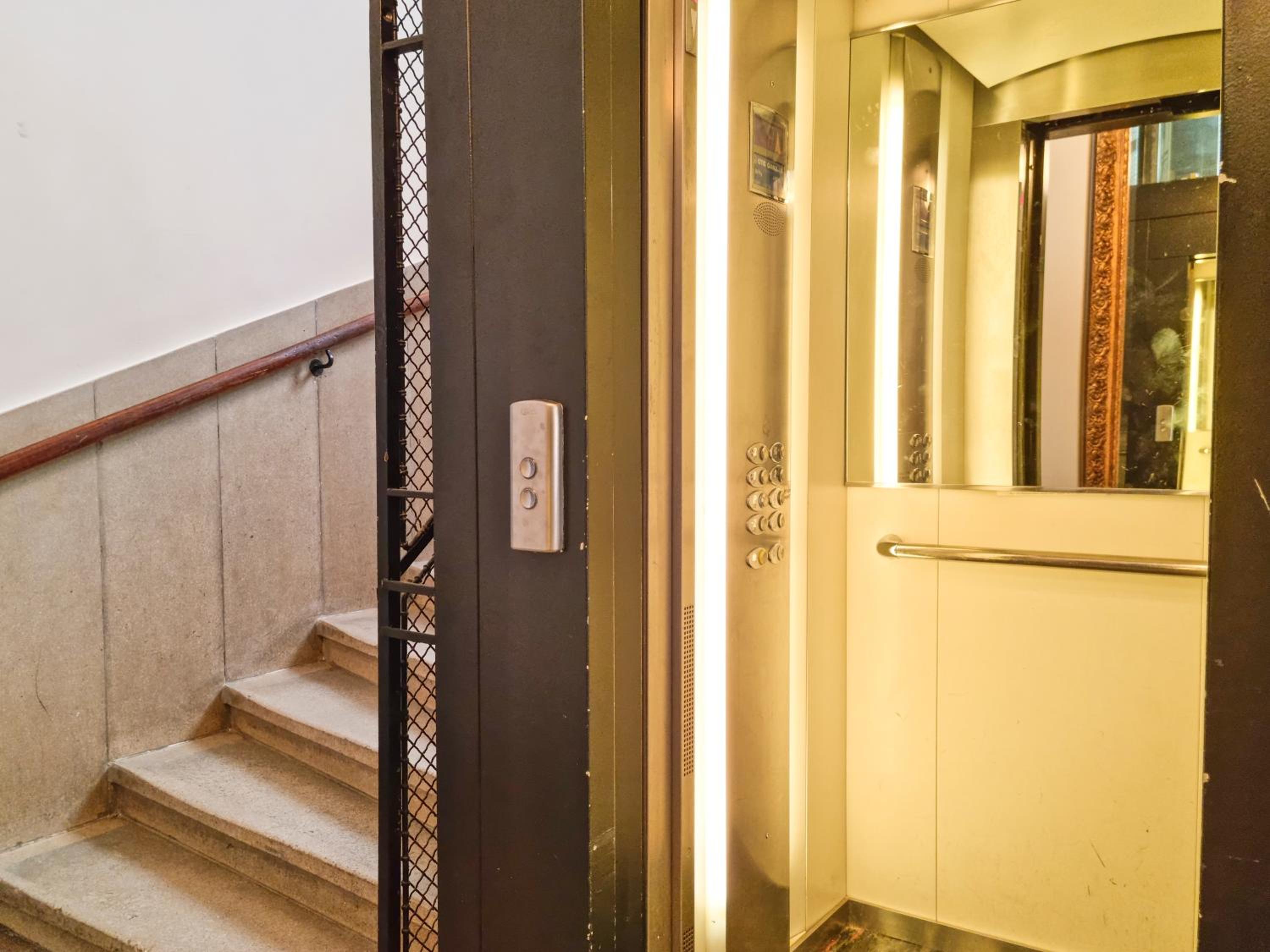 Pension Mozart - Vienna Center, Self Check-in