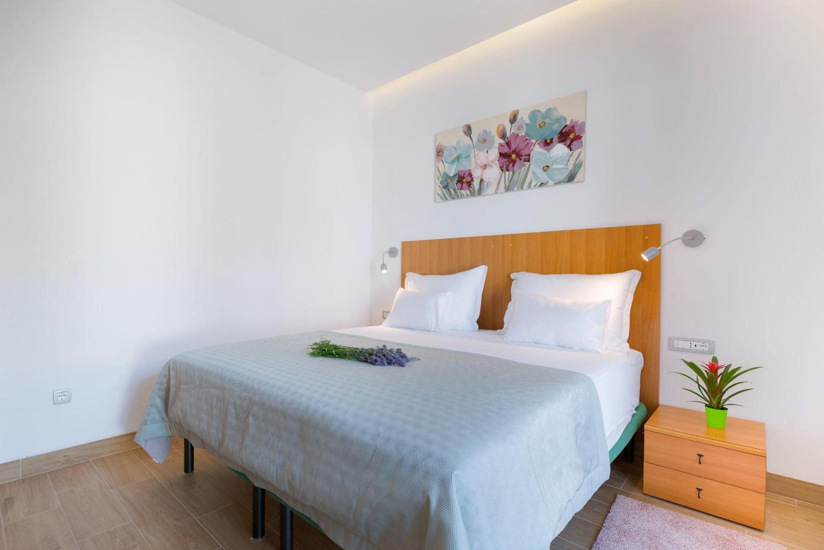 Photo 54