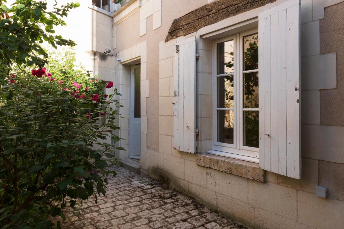 La Lirosane, 3 studios, 3,7km du Zoo, Centre-ville view 4