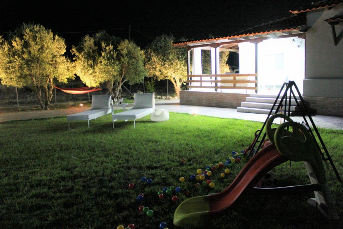 Photo 37