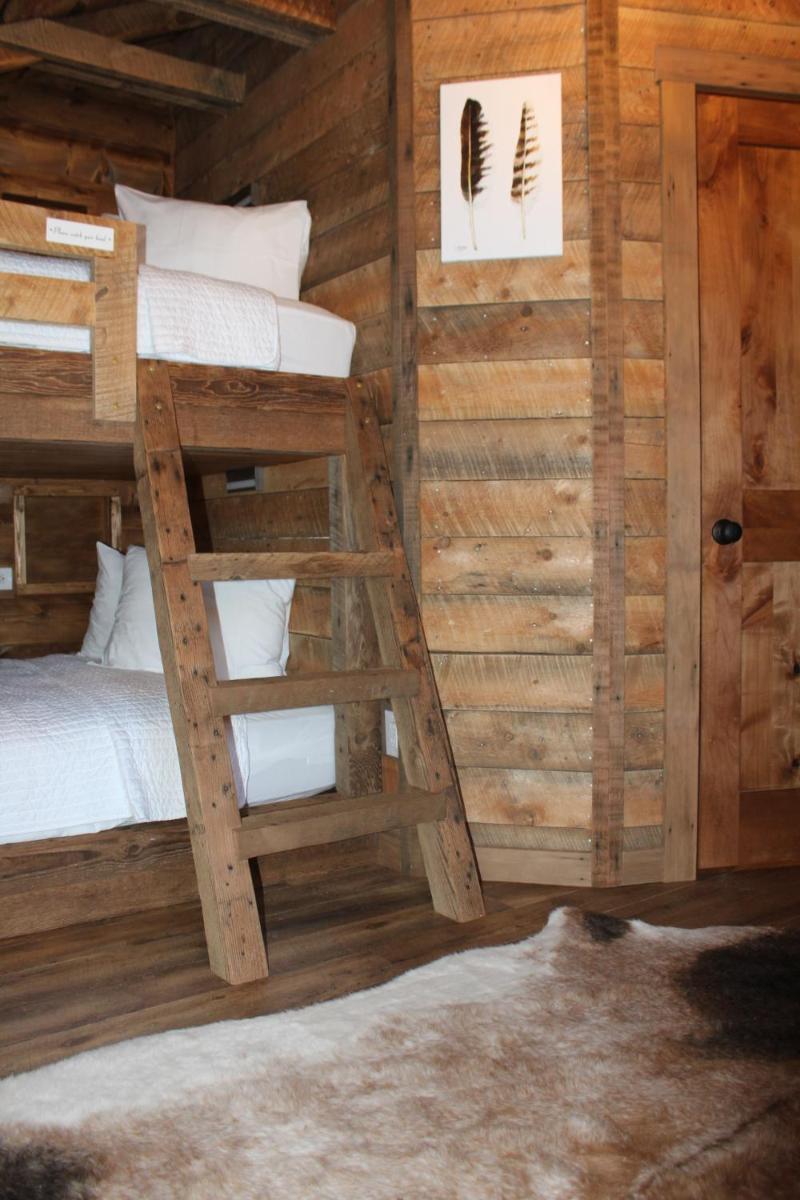 Elkhorn Cabins And Inn 4