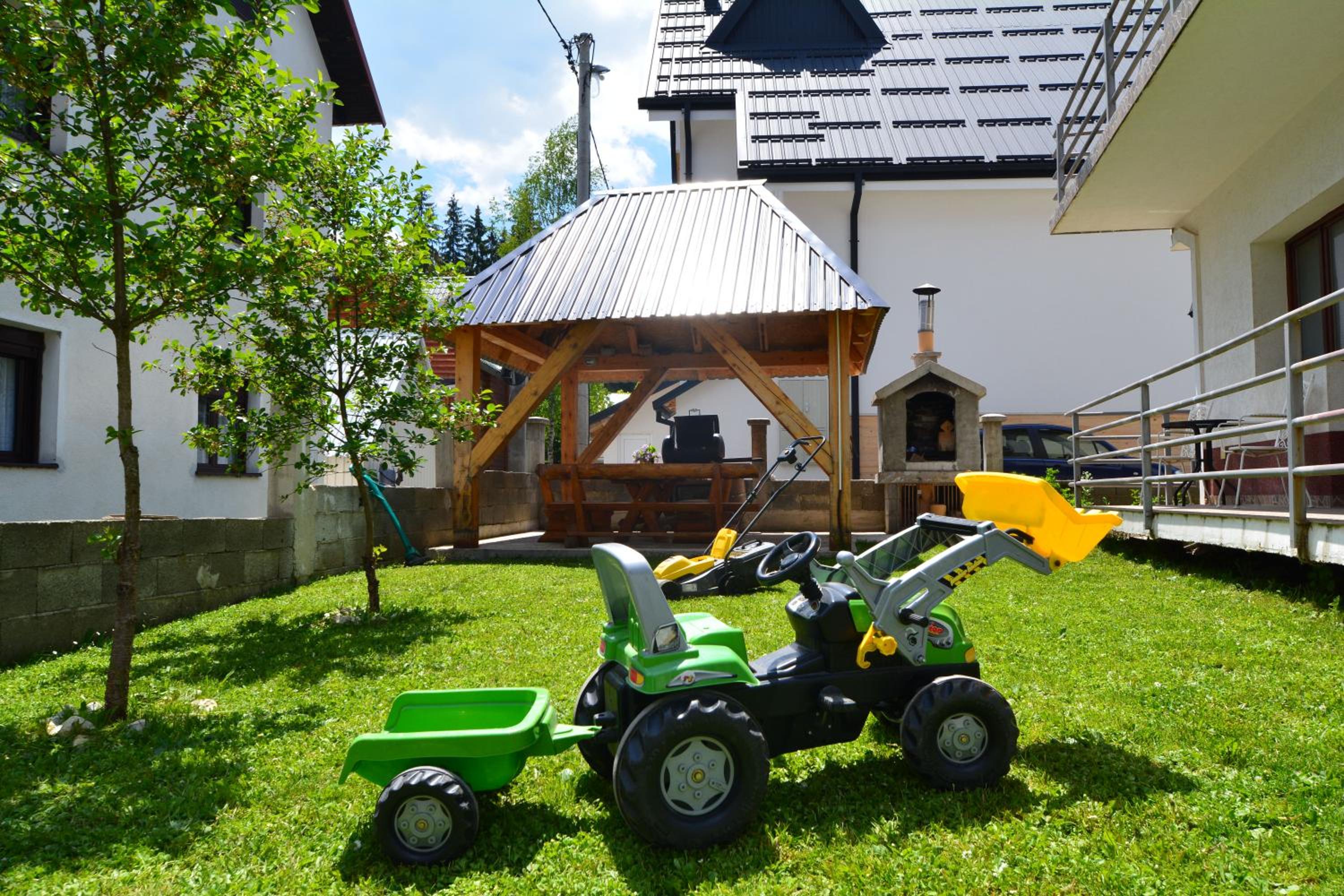 Photo 13