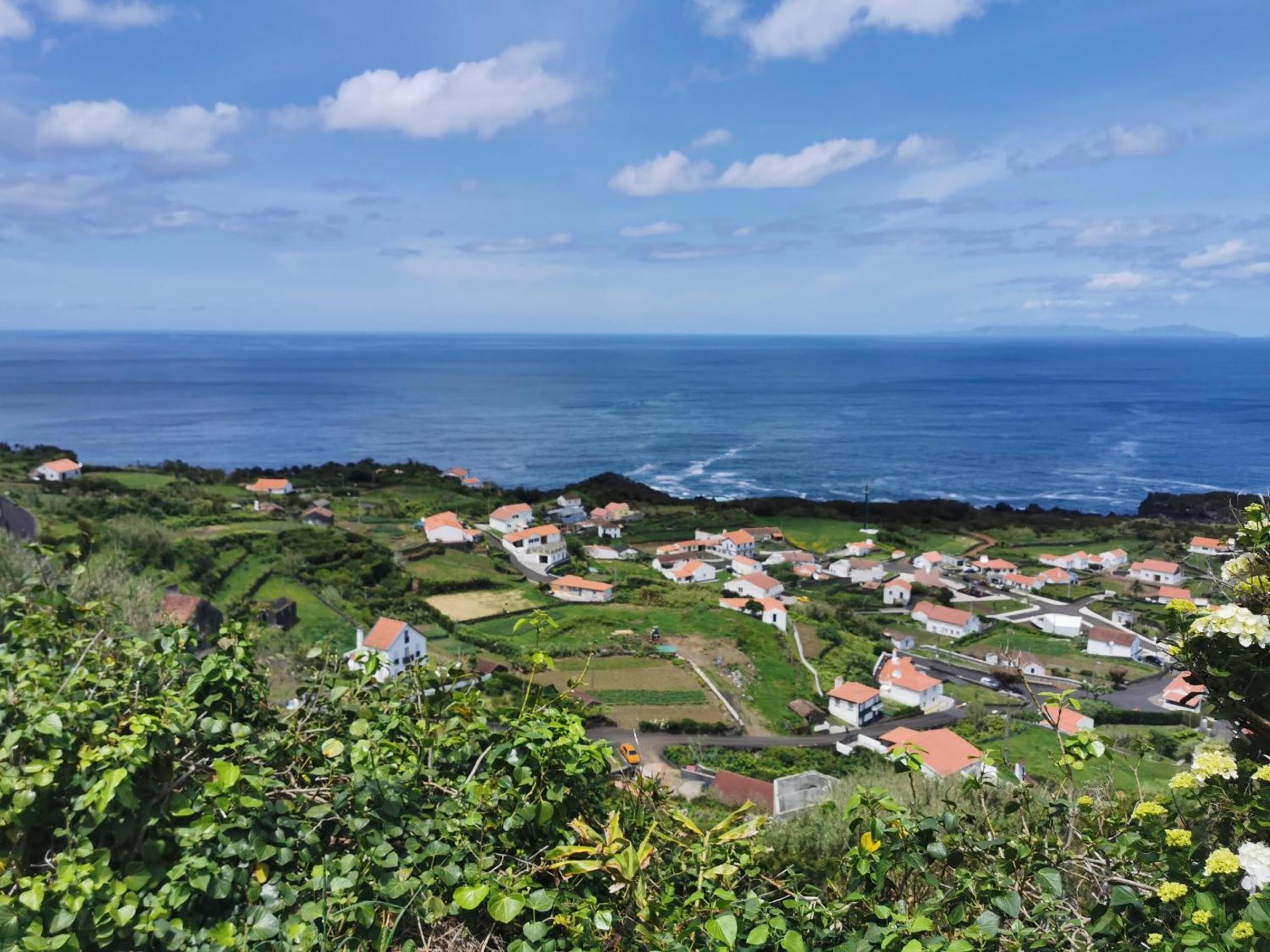 Houses of Eira Velha view 4