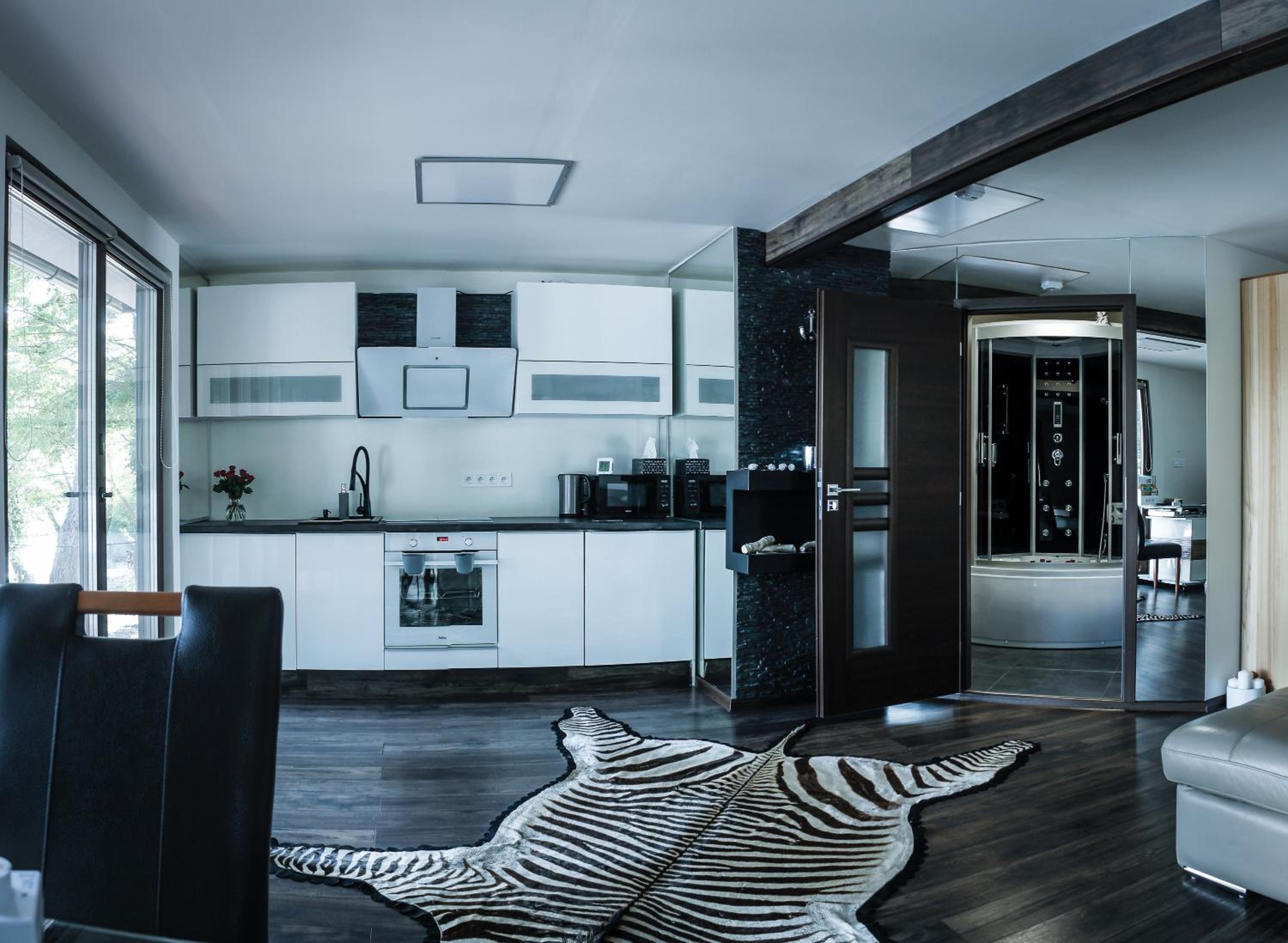 Golden Beach Apartment