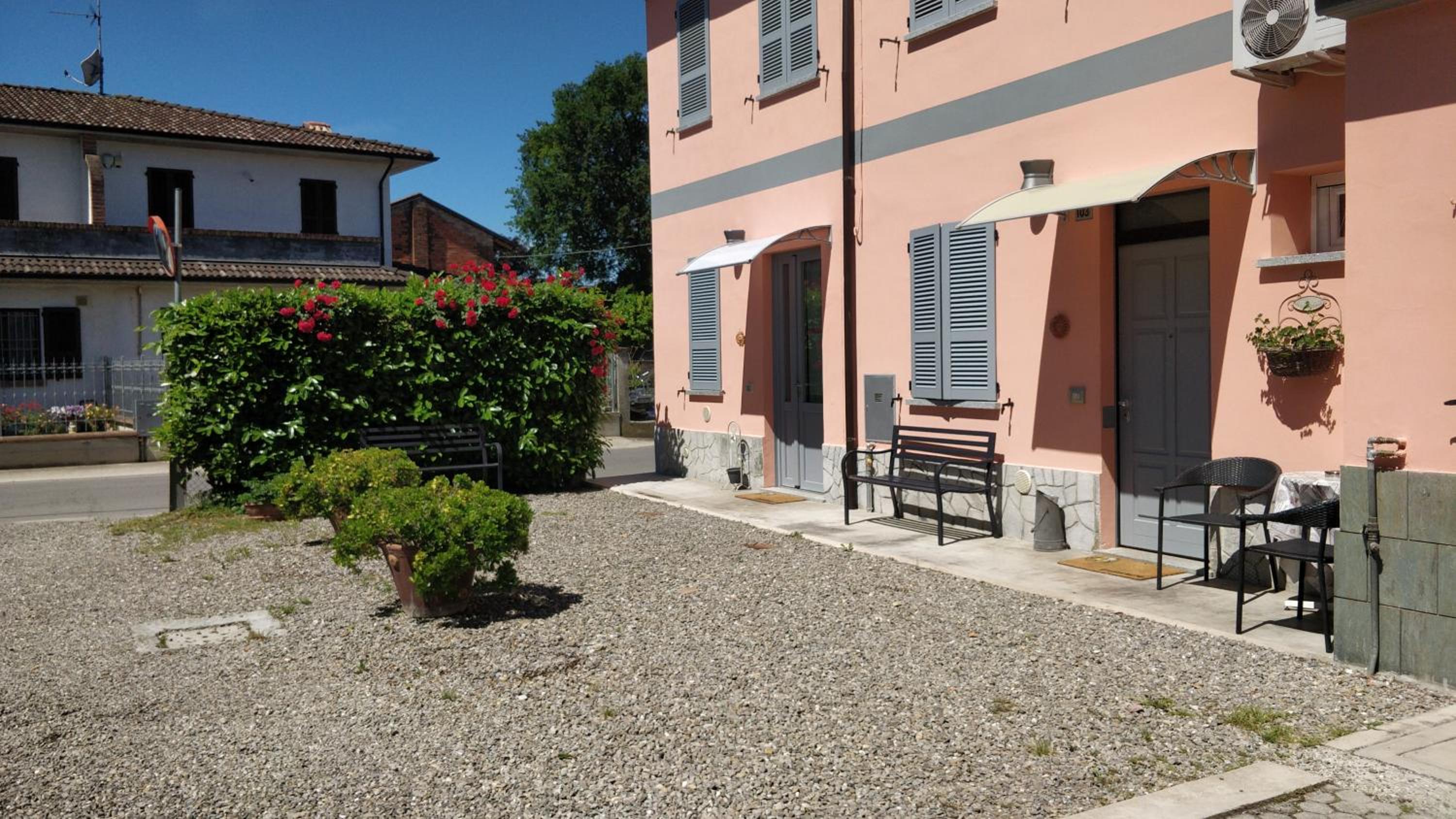Marinella Guest House