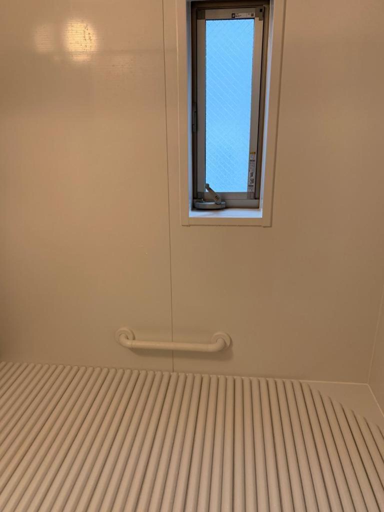 Bessalov Home 2nd room friendly house