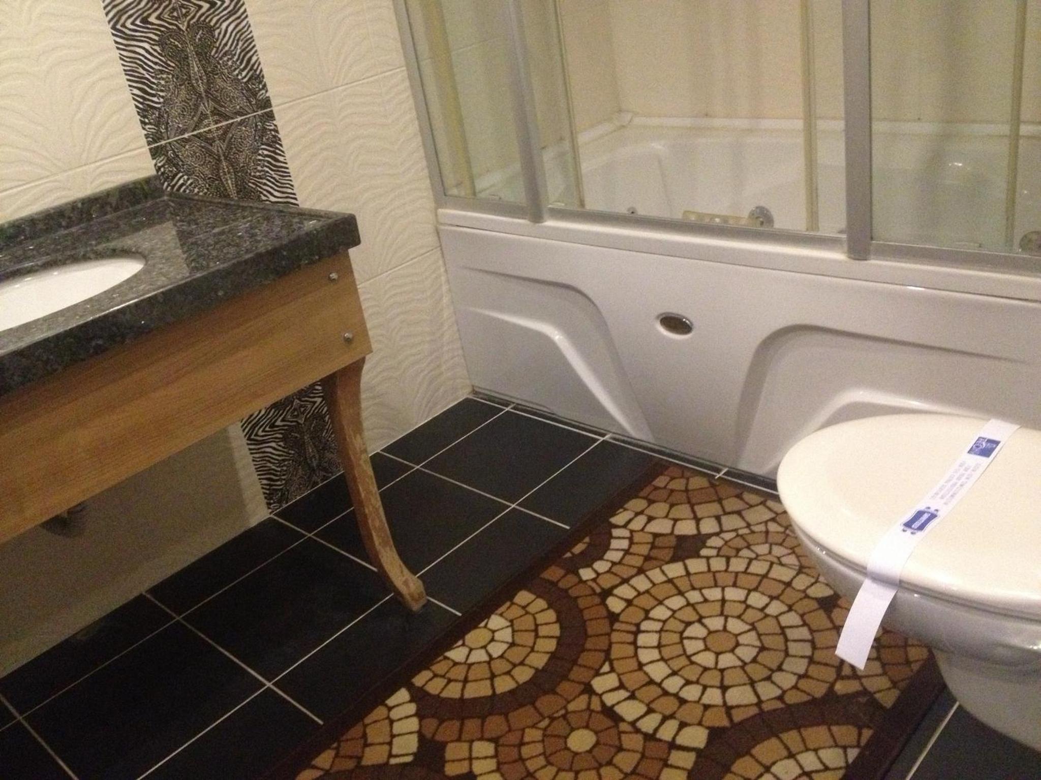 The City Hotel - Image 26