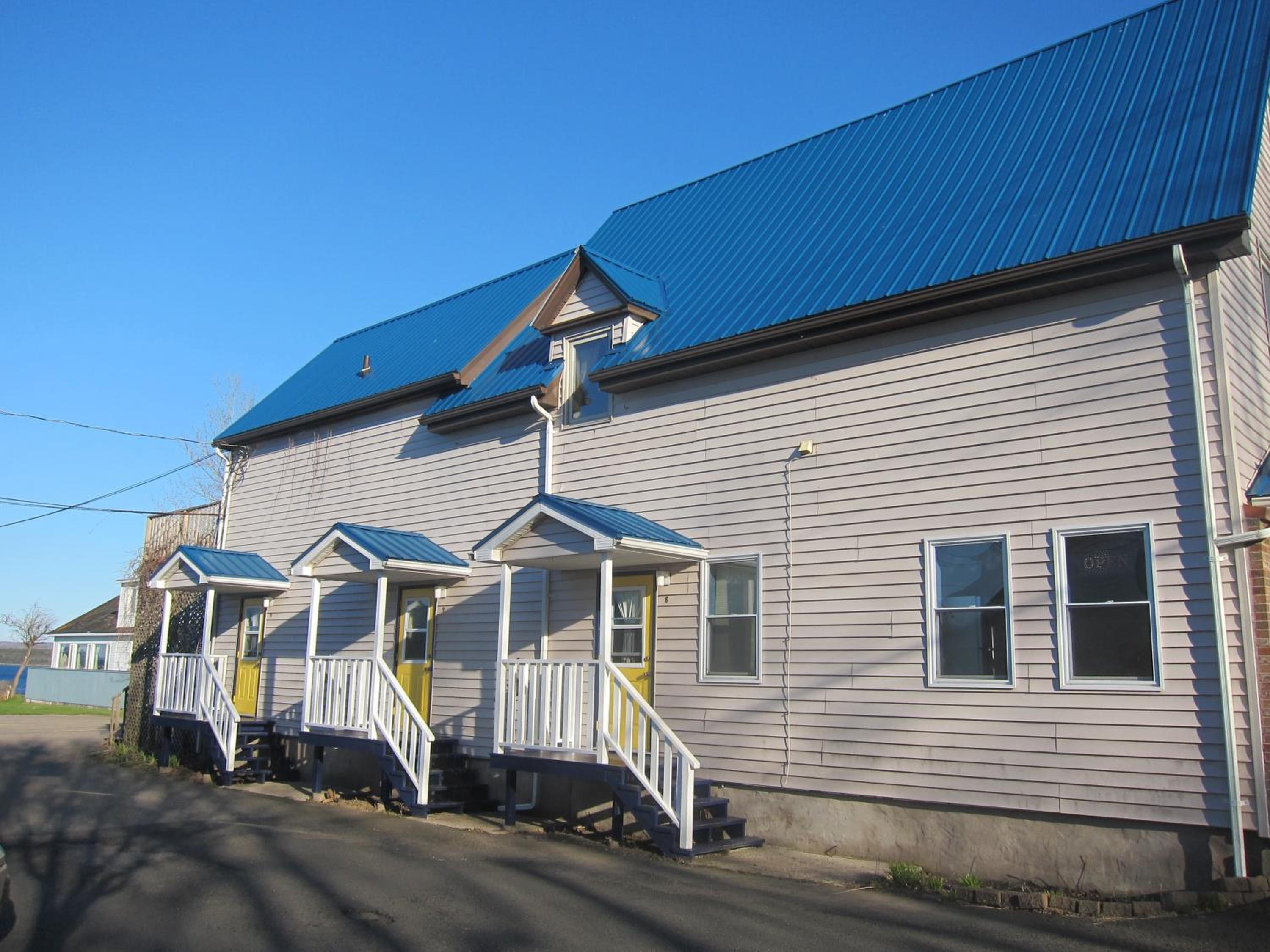 Seawinds Motel & Suites