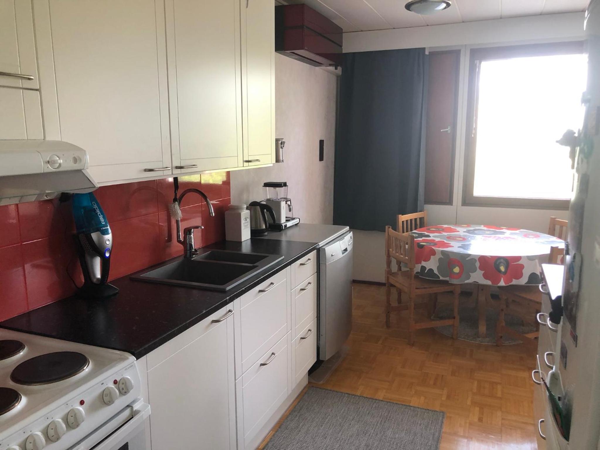 Apartment with aircondition and sauna view 5