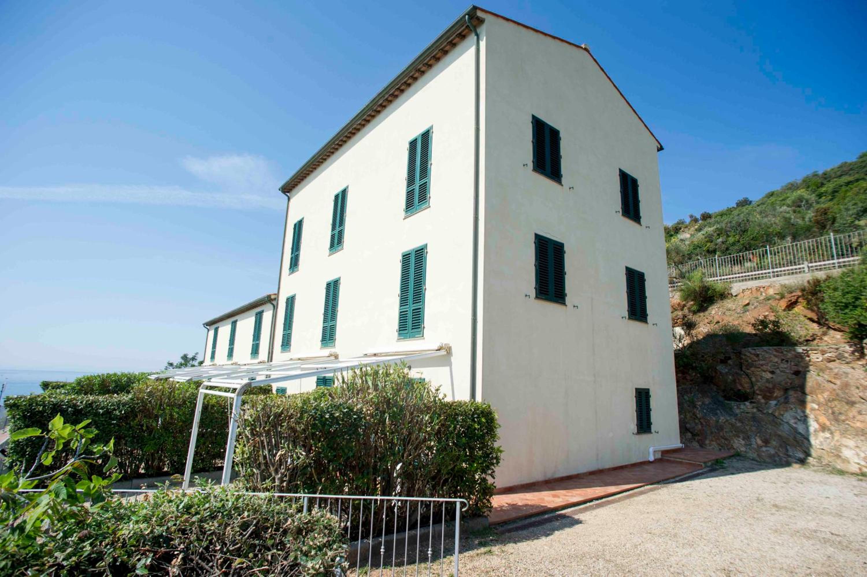 Residenza La Scogliera di Rio Albano view 2