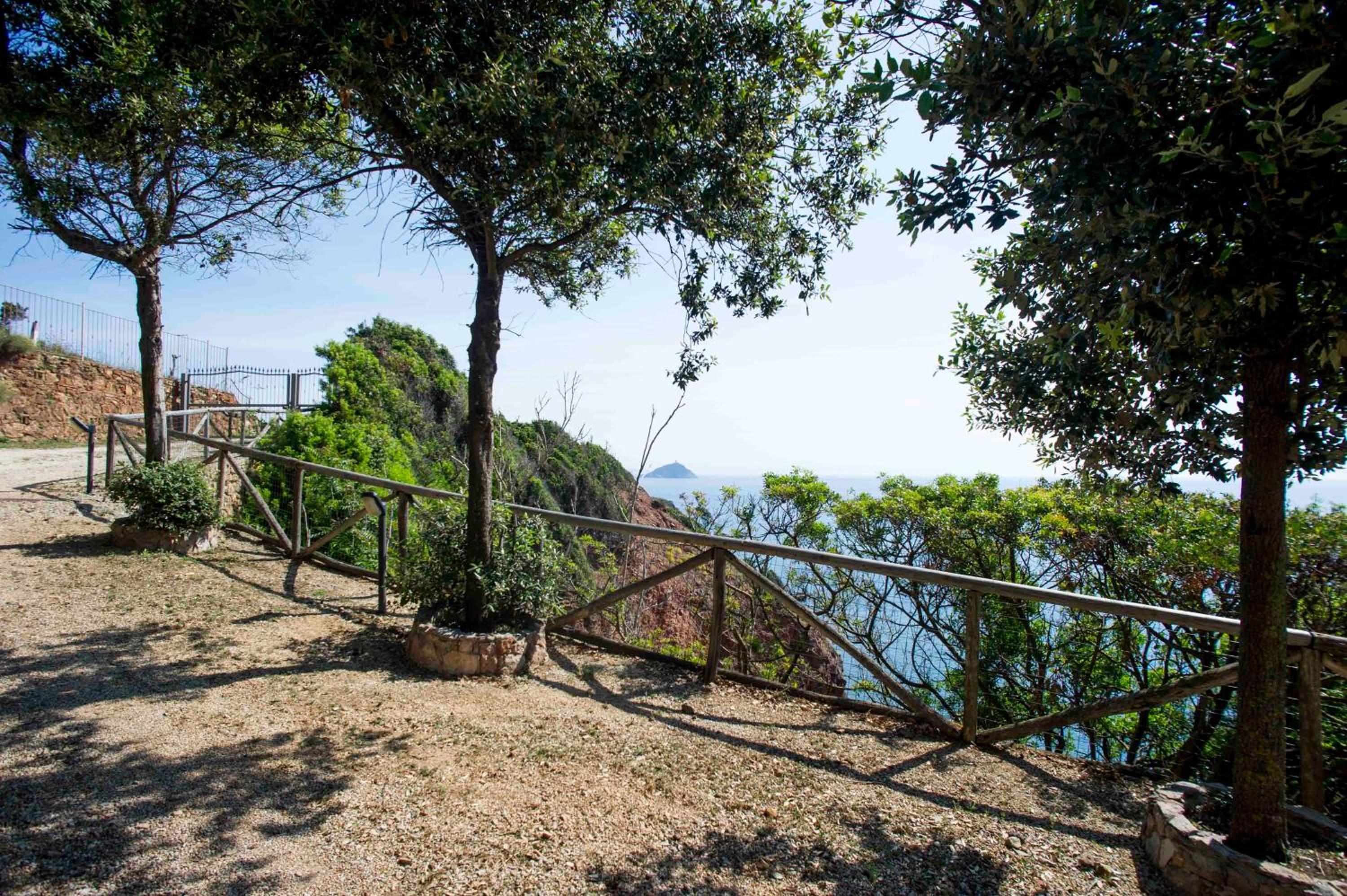 Residenza La Scogliera di Rio Albano view 4