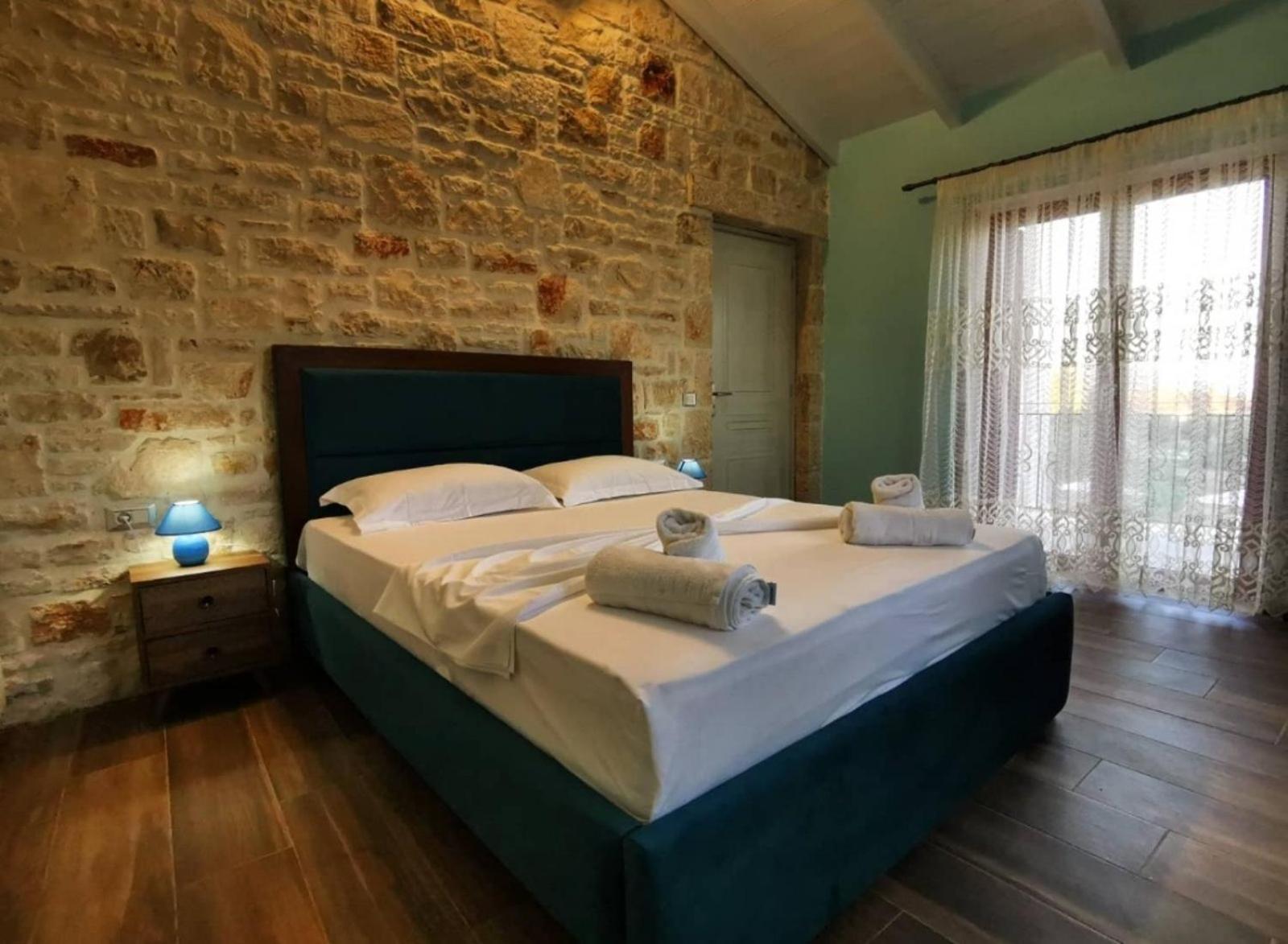 Agro Art Boutique & Luxury Villas - Two Art Villas with Pools, Unique Decors, and a Treehouse Option