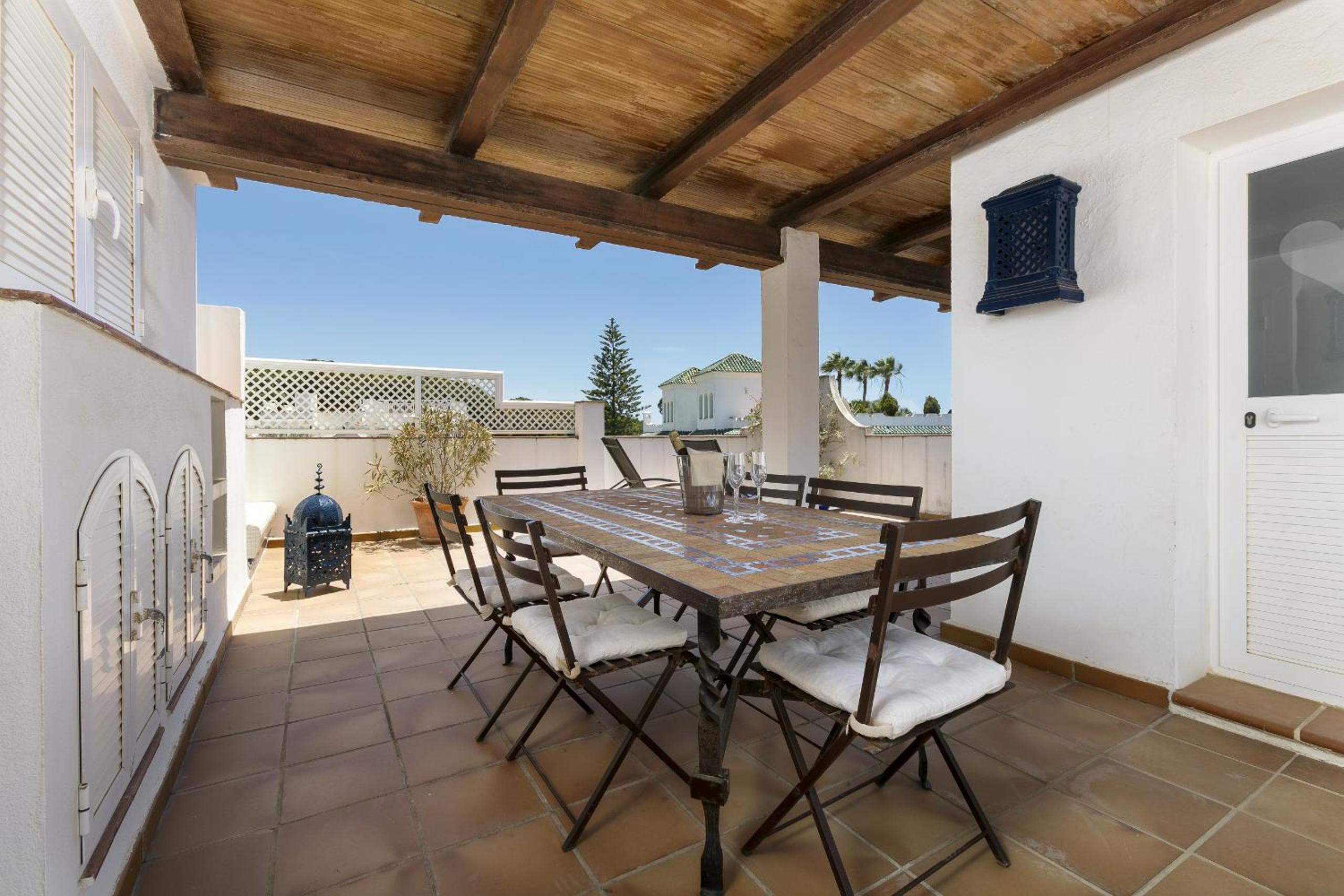 Casa Del Mar by Finest Rentals view 3