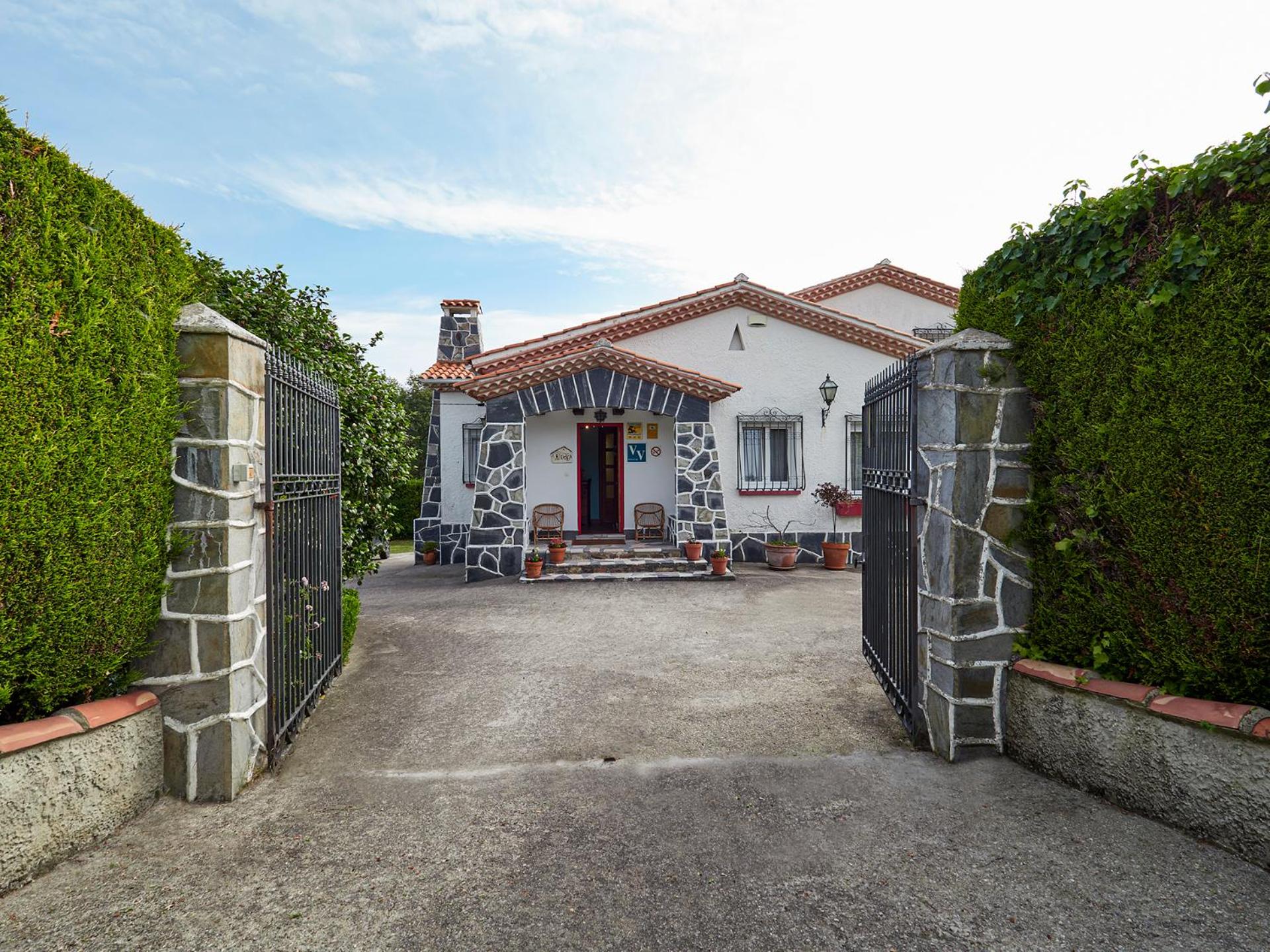 Finca Engracia view 2