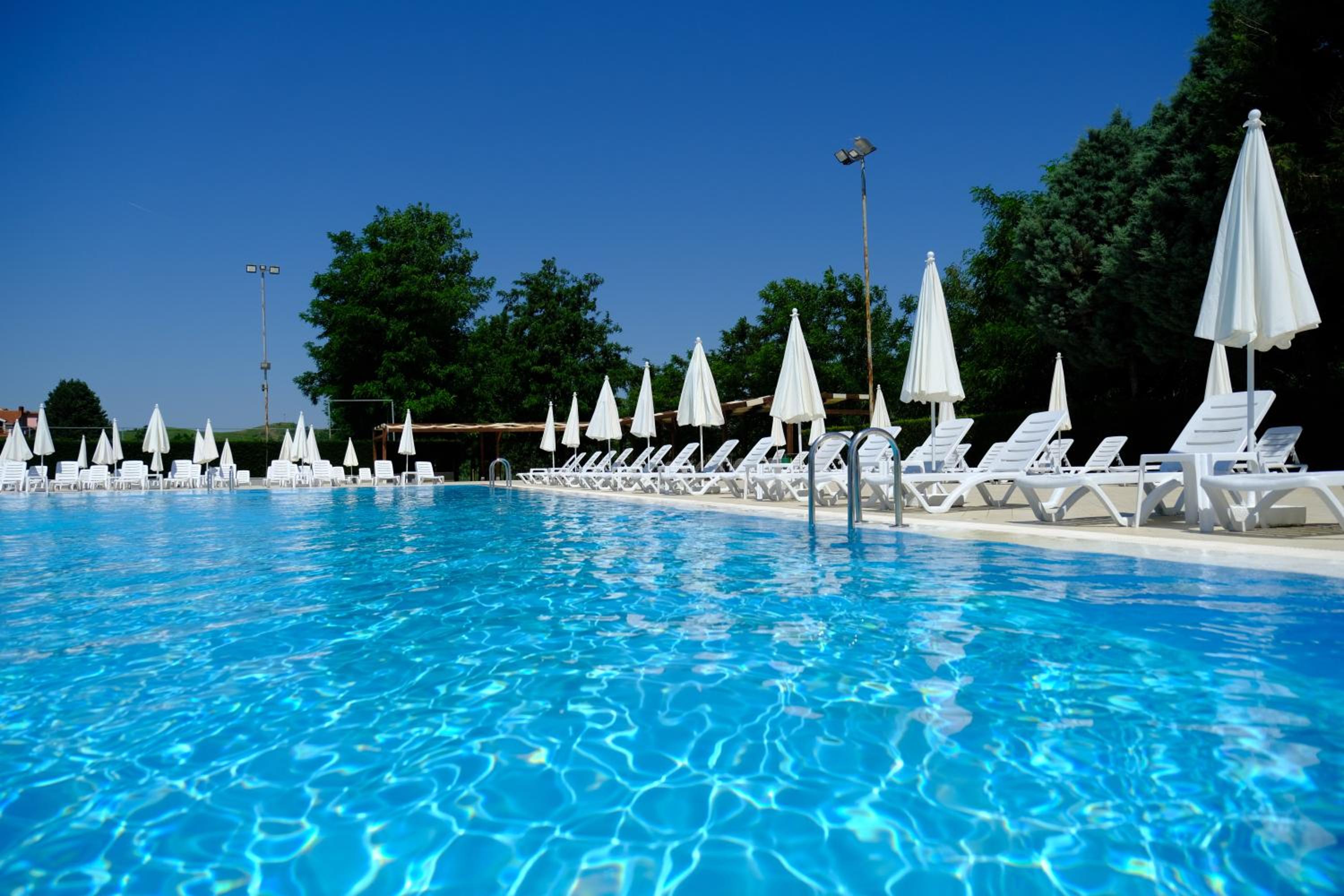 Gardenland Resort