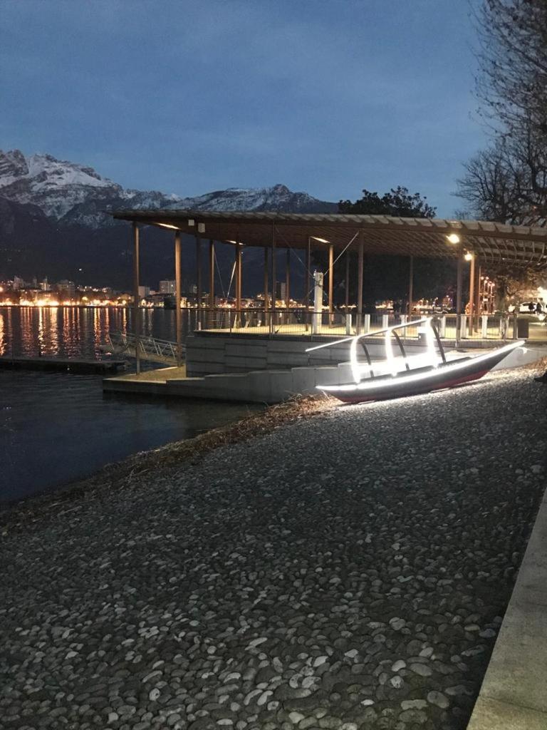 Little Marina Apartment - Lake Como East Side - lake front view 5