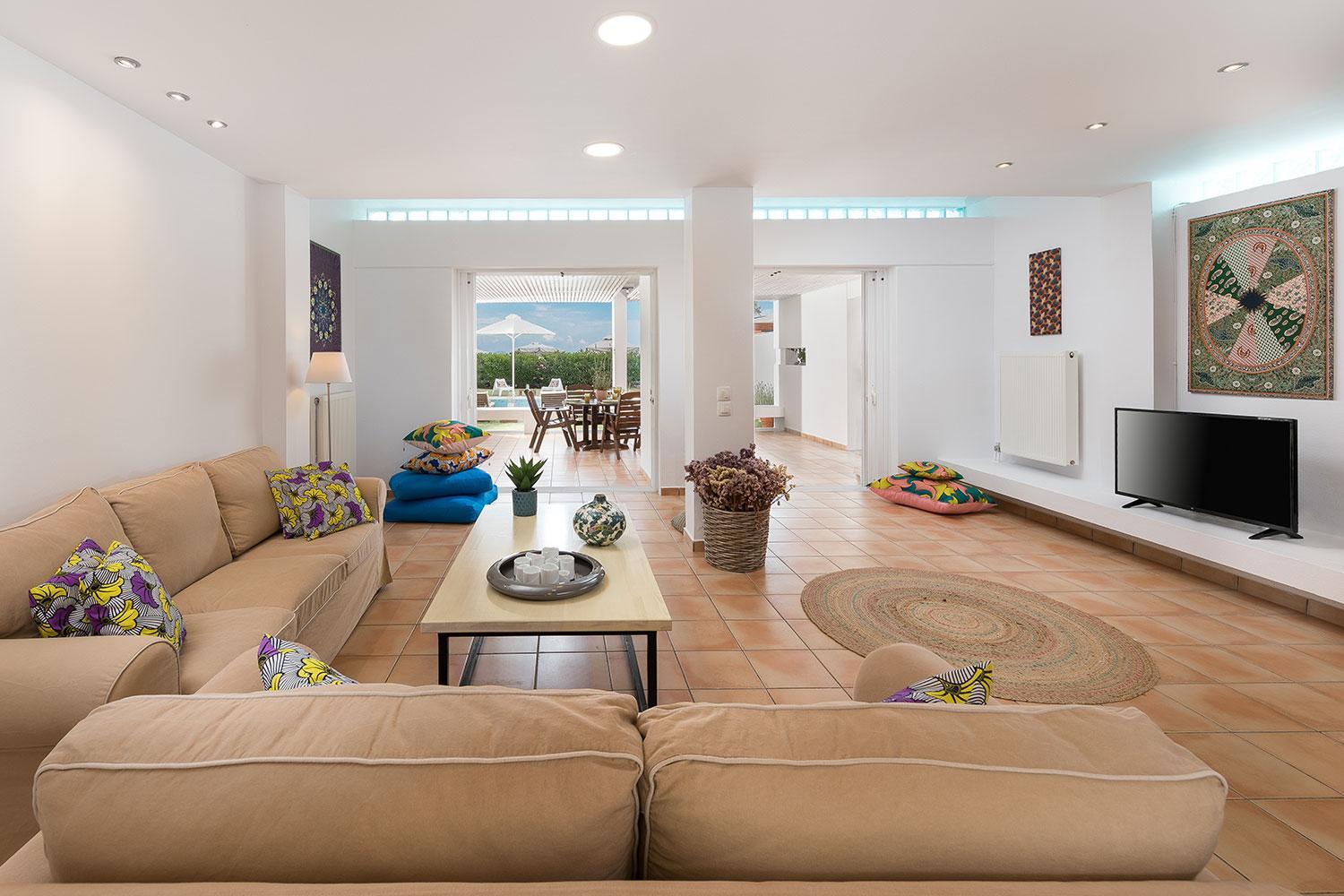 Villa Piedra Barbati - Seafront Villa