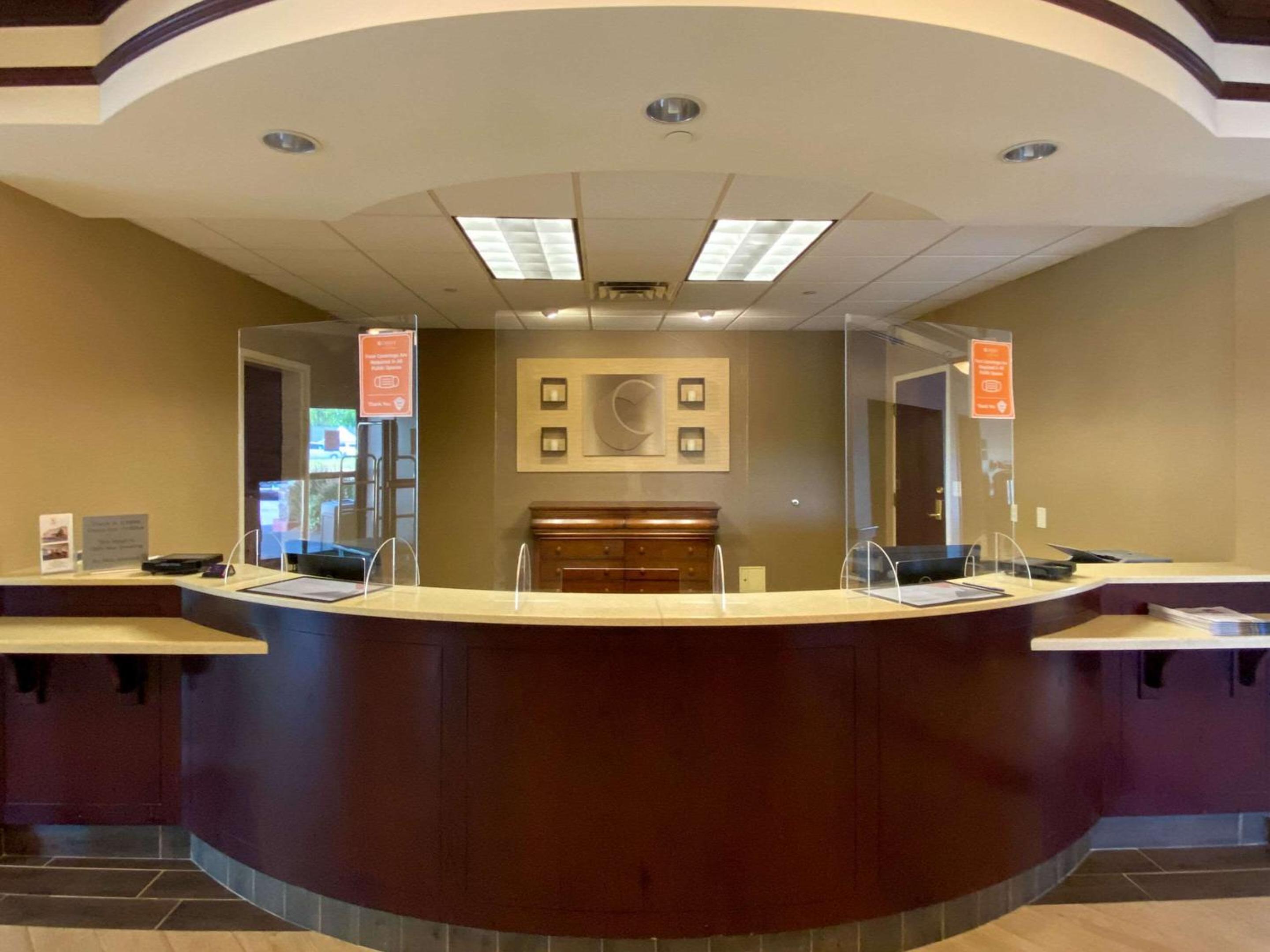 Comfort Inn East Windsor - Springfield view 4